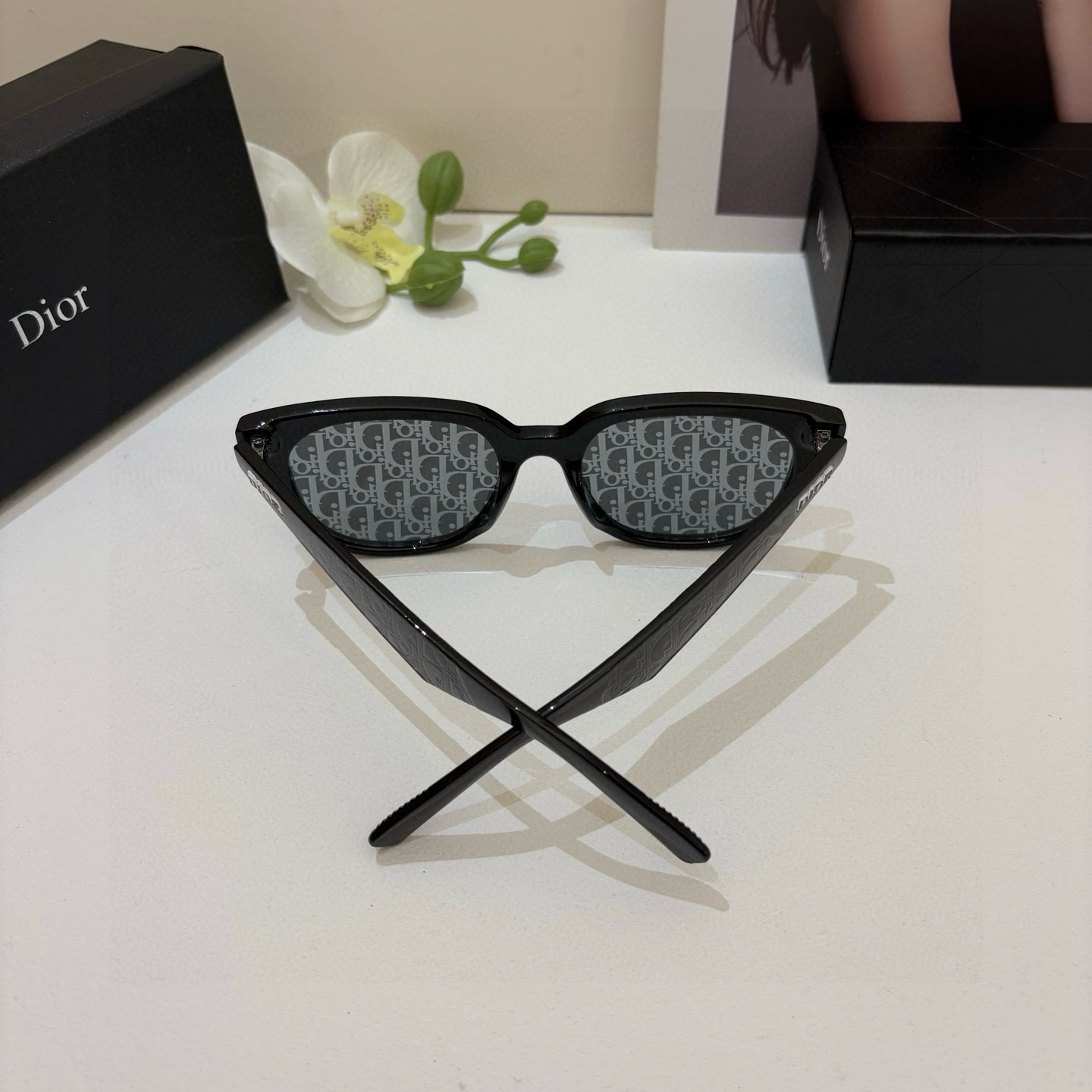 P245 The new fashion retrospect sunglasses, the male and female luminous sunglasses, the Euro-American personal insins - 图片 6
