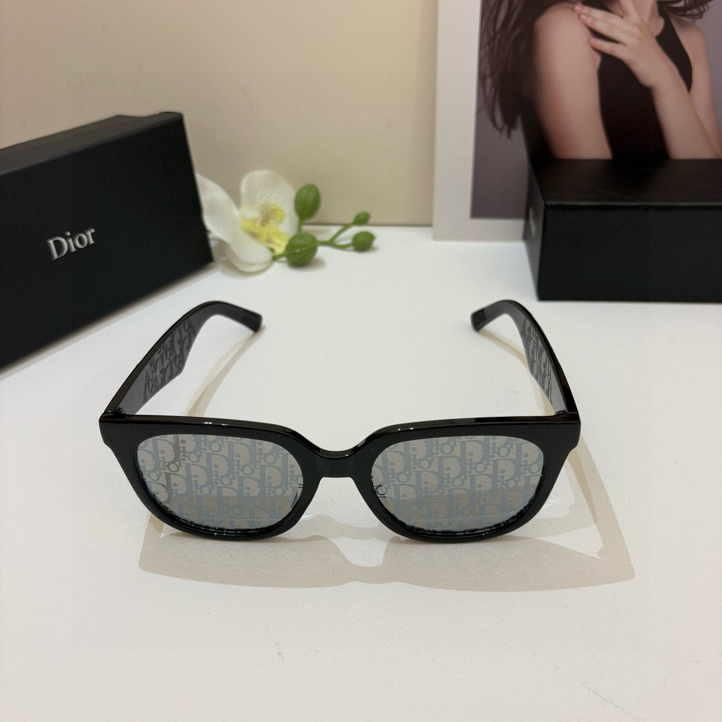 P245 The new fashion retrospect sunglasses, the male and female luminous sunglasses, the Euro-American personal insins - 图片 5