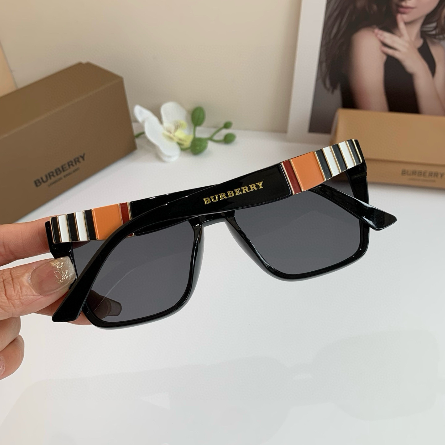 P263 BURBERRY, BARBERRY, BABOLI, 2025 NEW PLACE GUYS AND GUYS WITH HOSTS, LIGHT PHYSICAL NERVOUS NERVANCES - 图片 4