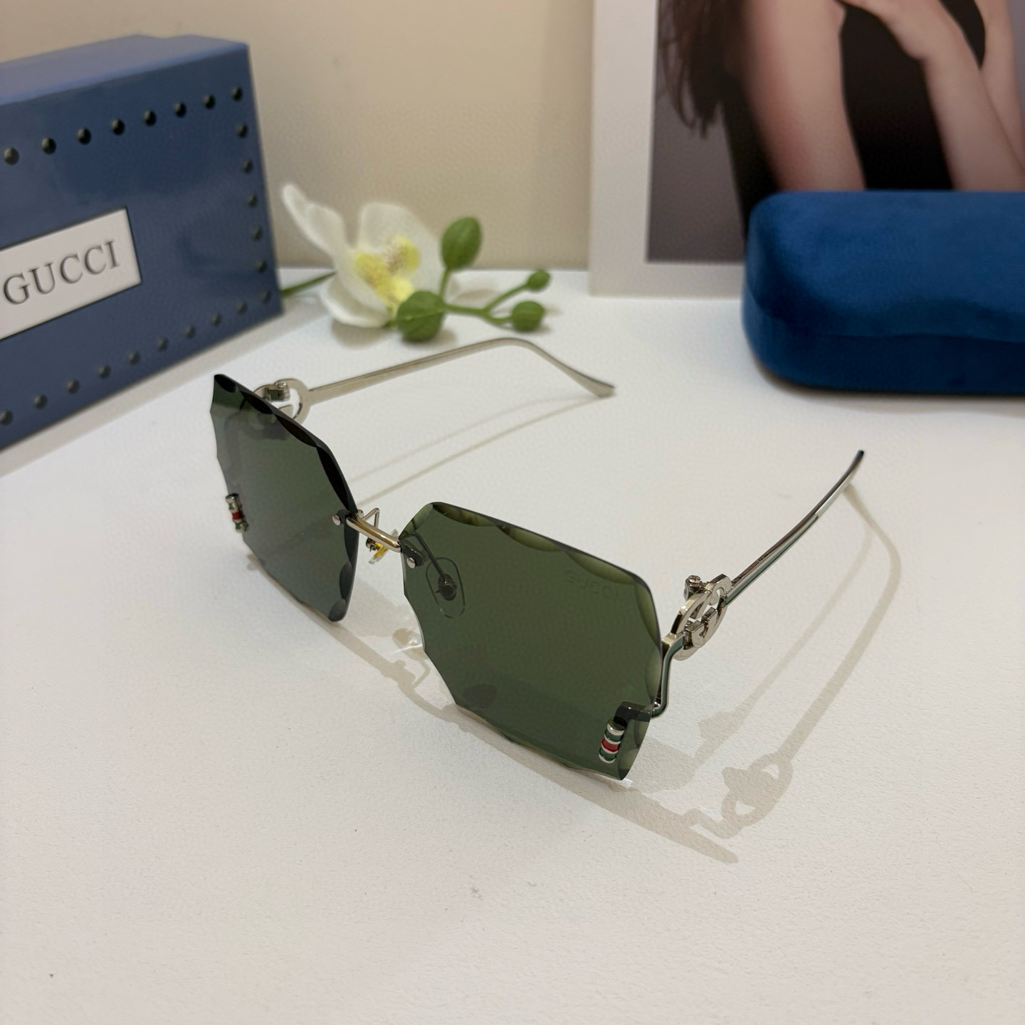 “Gucchi’s High-Quality Red-Tide Sunglasses: Spring 2025 Fashion Boom” - 图片 2