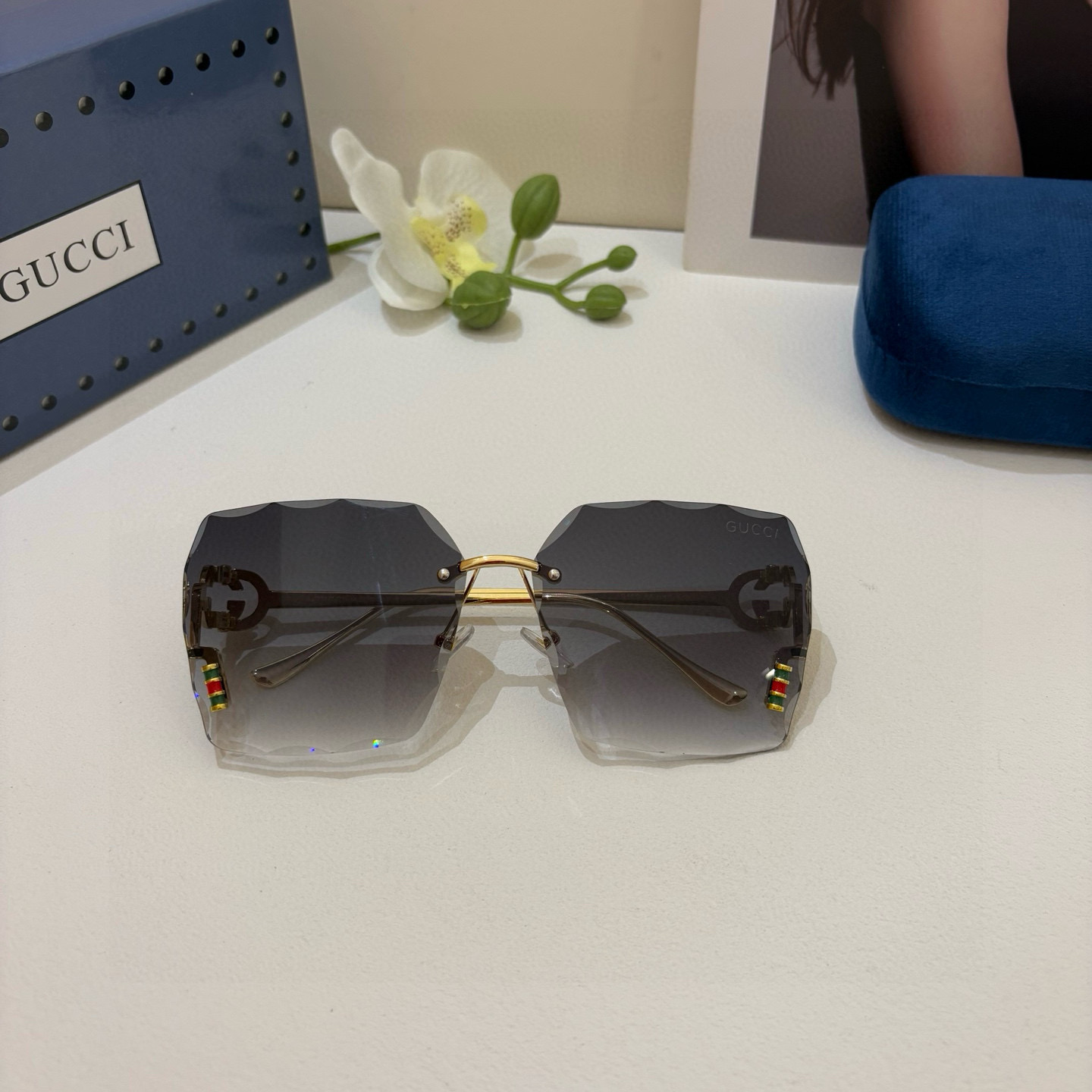 “High-Quality Comfort: Gucchi’s Trendy Red-Tide Sunglasses for Spring 2025” - 图片 3