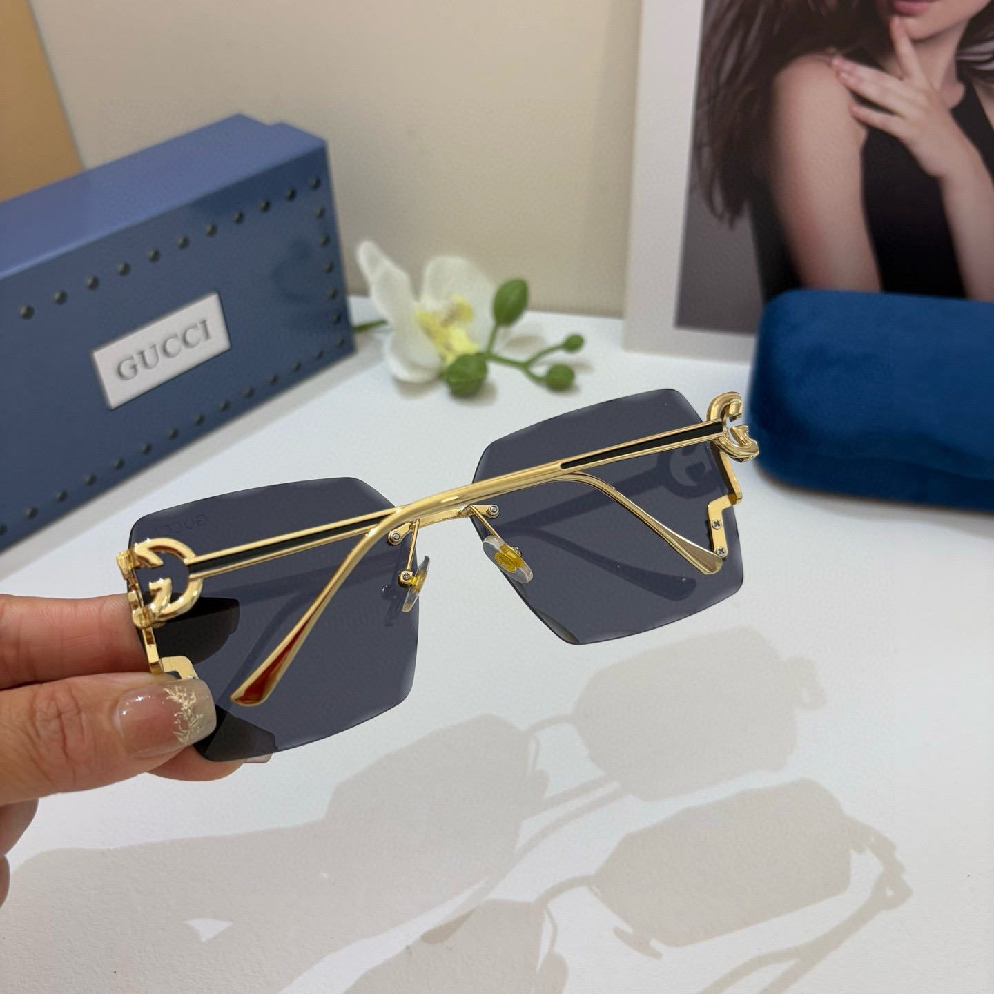 “High-Quality Red-Tide Sunglasses in Gucci’s Spring 2025 Fashion Collection” - 图片 5