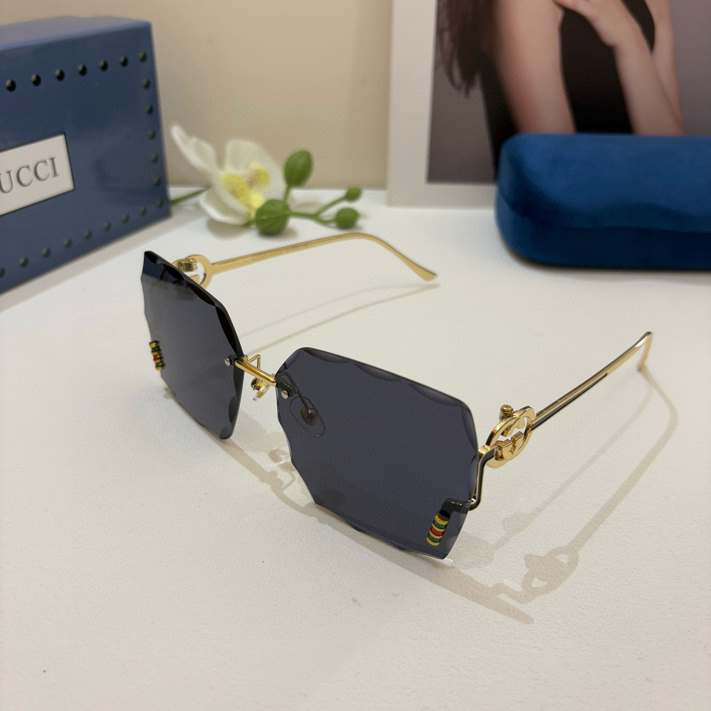 “High-Quality Red-Tide Sunglasses in Gucci’s Spring 2025 Fashion Collection” - 图片 2
