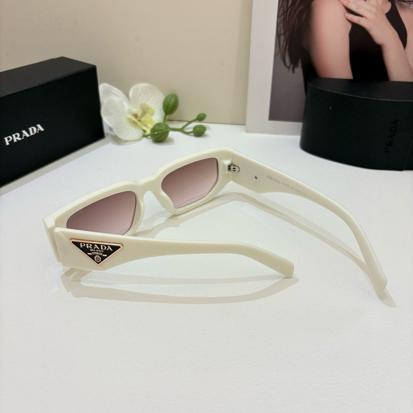 P245 PRADA Prada, a new party party for men and women with sunglasses and sunglasses - 图片 6