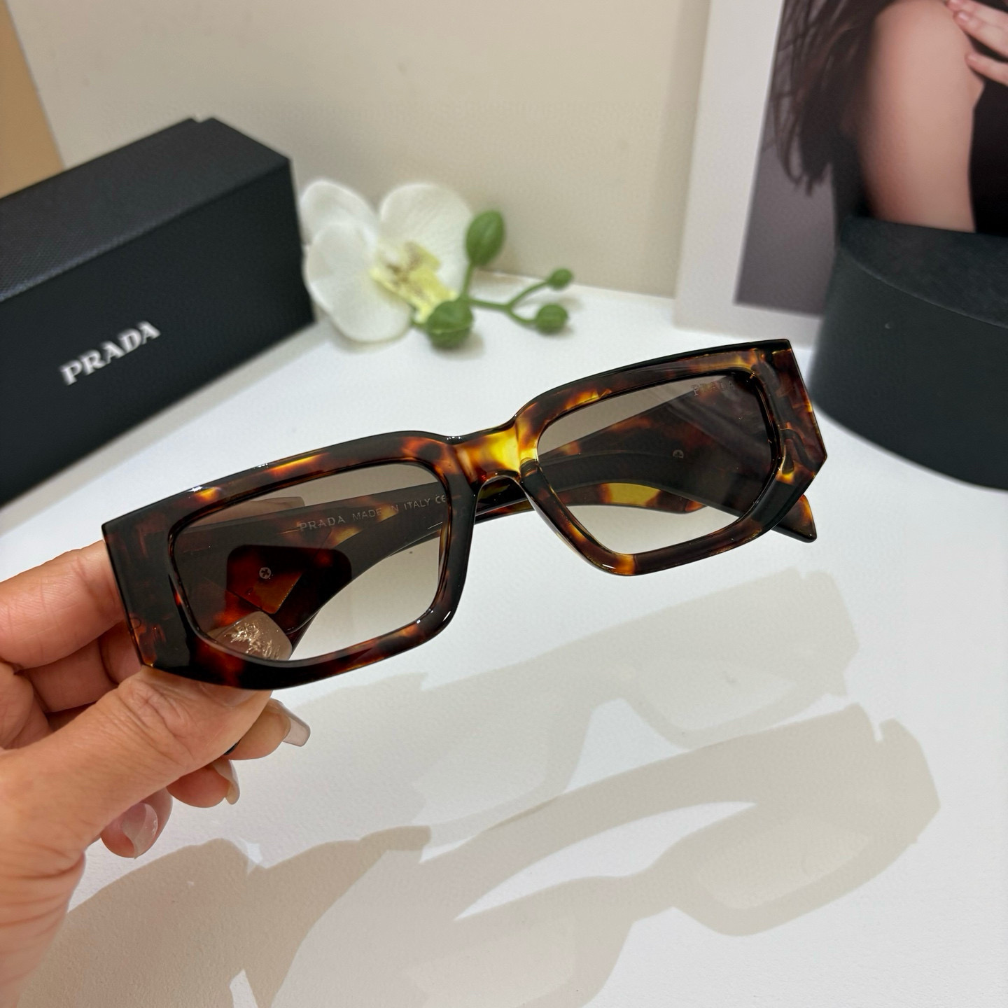 P245 PRADA Prada, a new party party for men and women with sunglasses and sunglasses - 图片 3