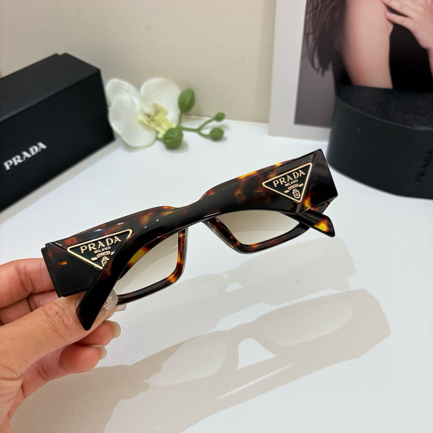 P245 PRADA Prada, a new party party for men and women with sunglasses and sunglasses - 图片 4