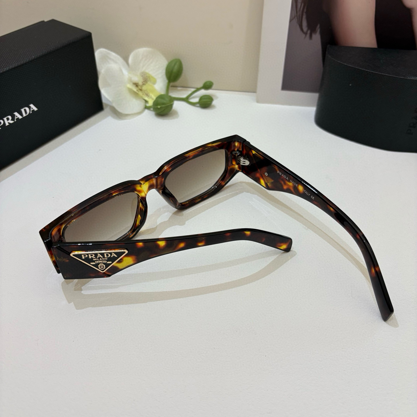 P245 PRADA Prada, a new party party for men and women with sunglasses and sunglasses - 图片 6