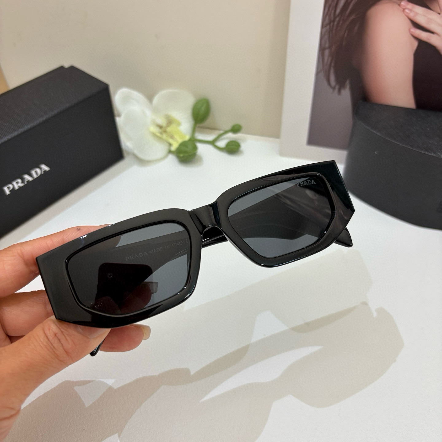 P245 PRADA Prada, a new party party for men and women with sunglasses and sunglasses - 图片 3