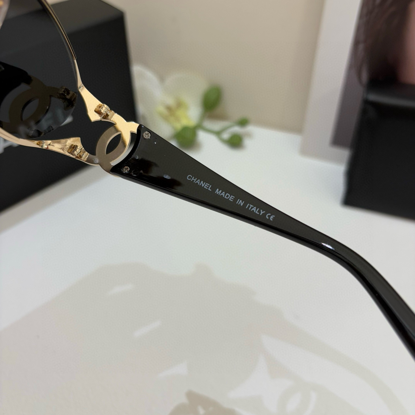 p95
CHANEL香奈儿 新款欧美猫眼防晒太阳镜，新款时尚风遮阳眼镜，潮流街拍ins风墨镜！