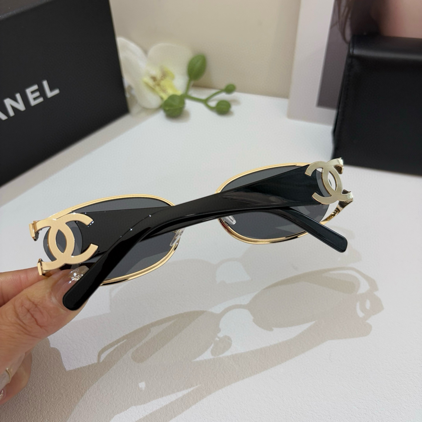 p95
CHANEL香奈儿 新款欧美猫眼防晒太阳镜，新款时尚风遮阳眼镜，潮流街拍ins风墨镜！