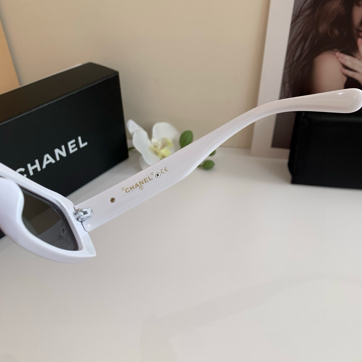 p85 
CHANEL 香奈儿 小方框墨镜 时尚法式氛围复古防紫外线印花太阳眼镜 多色可选！