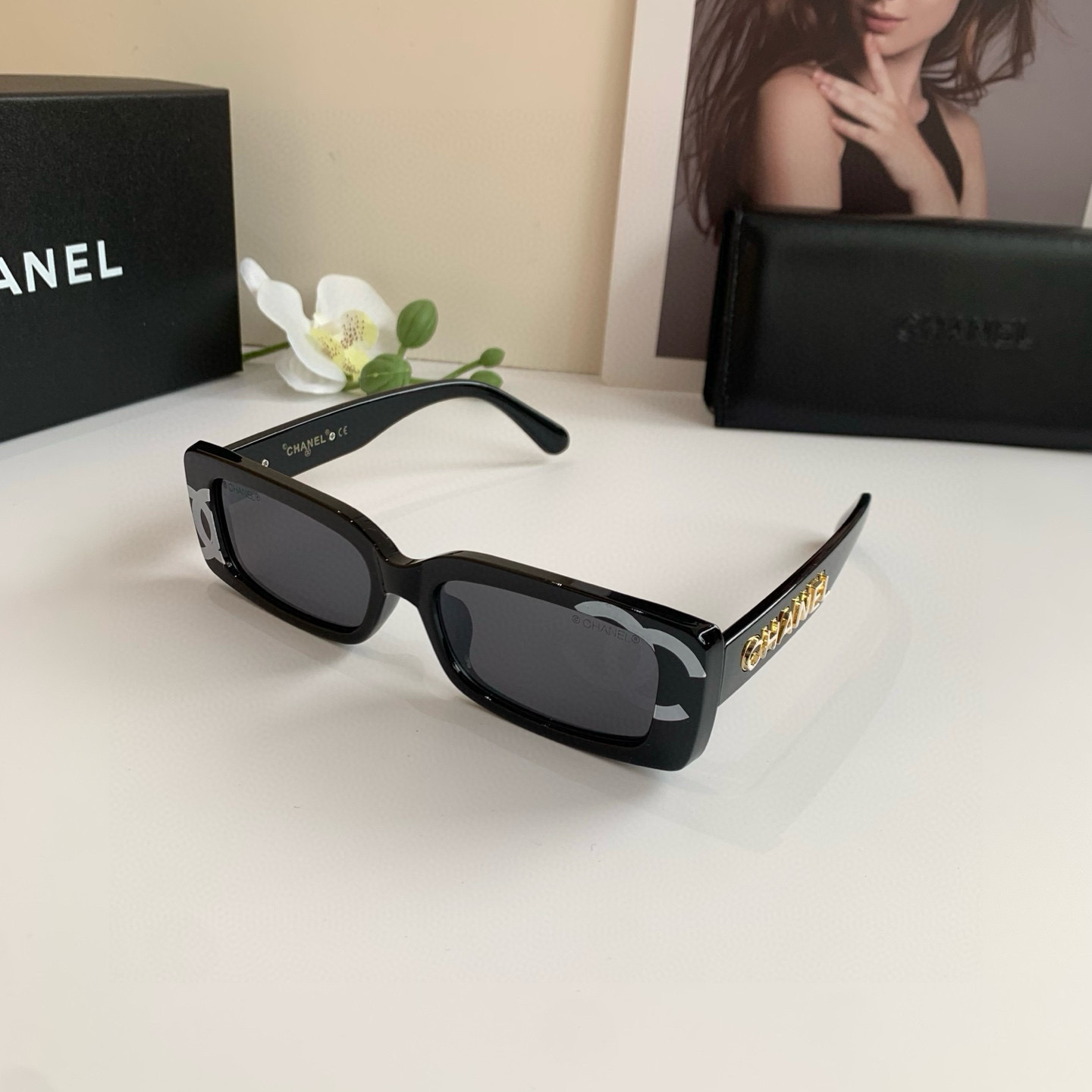 p85 
CHANEL 香奈儿 小方框墨镜 时尚法式氛围复古防紫外线印花太阳眼镜 多色可选！