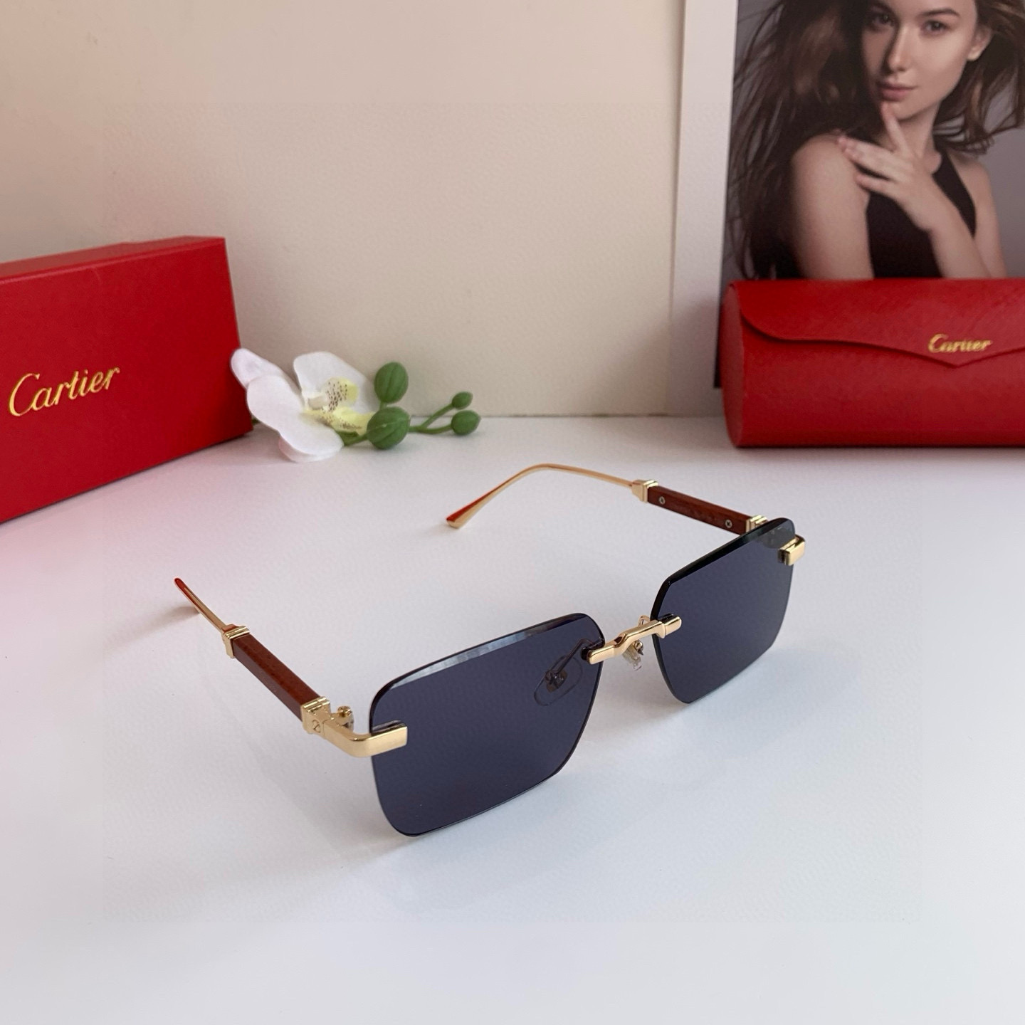 NO:376646,Cartier Cartier New Frameless Square Glasses Fashionable Fashionable Sunglasses Outdoor Driving Travel Sunglasses!  glasses sunglasses sunglasses, glasses, cartier, cartier19860909Cartier卡地亚 新款无镜框方形眼镜 时尚帅气潮流墨镜 户外驾驶旅游太阳镜！眼镜墨镜太阳镜,眼镜,cartier,cartier,glasses