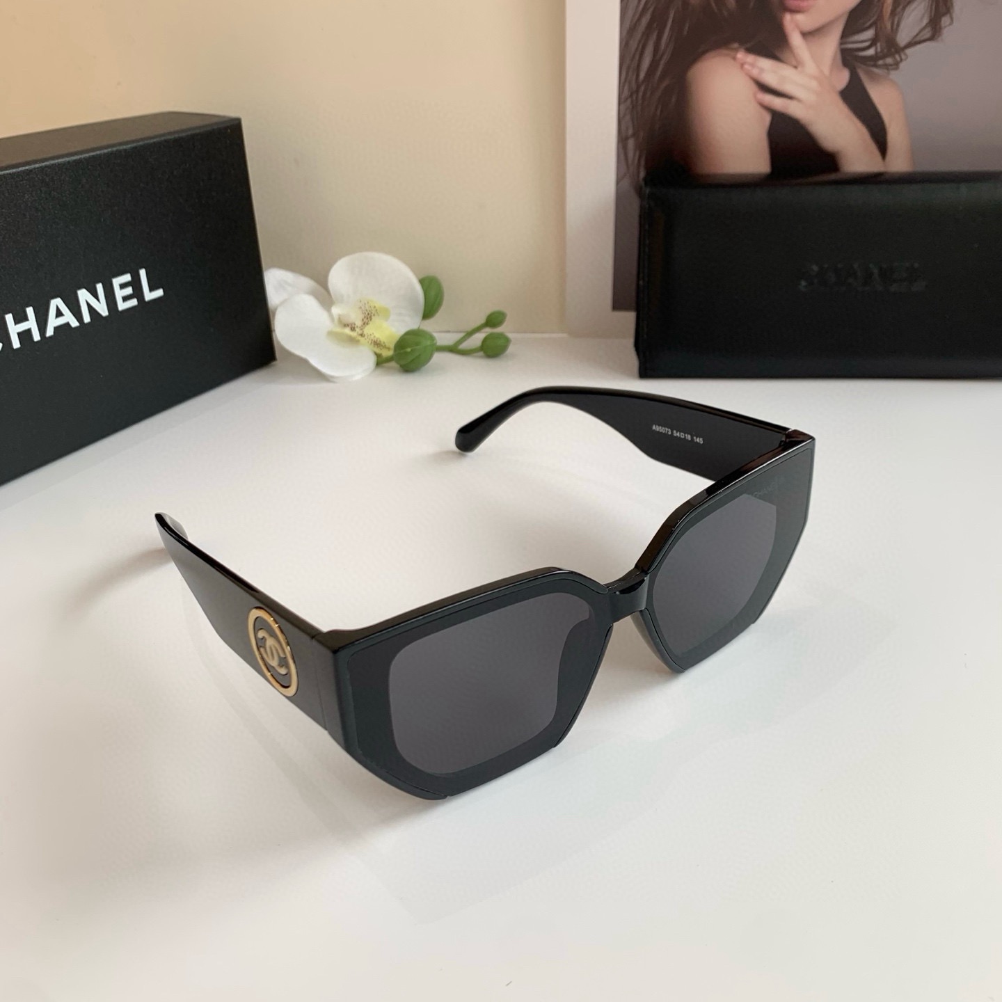 NO:768723,CHANEL Chanel Internet celebrity new men's and women's sunglasses, European and American fashionable high-end anti-UV sunglasses, travel and driving sunglasses!  glasses, sunglasses, sunglasses, glasses, chanel, chanel19860909CHANEL 香奈儿网红新款男女款墨镜 欧美时尚高端防紫外线太阳镜 出行驾驶遮阳眼镜！眼镜墨镜太阳镜,眼镜,chanel,chanel,glasses