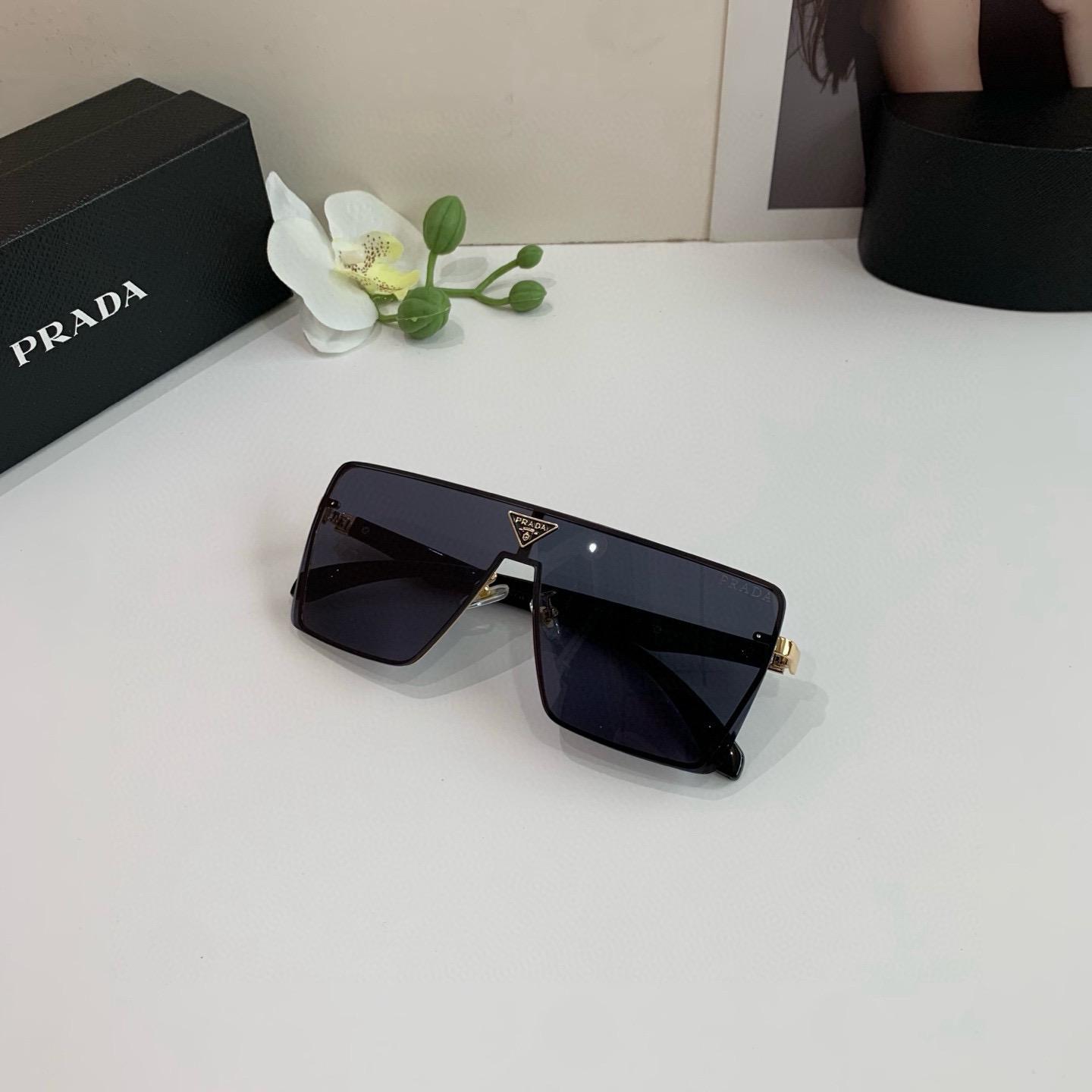 NO:765516,PRADA (Prada) European and American fashion frameless sunglasses, sun protection and UV protection business square sunglasses, men and women outdoor sunshade glasses, sunglasses, sunglasses, glasses, prada, prada19860909PRADA（普拉达）欧美时尚无镜框太阳镜 防晒防紫外线商务方框墨镜 男女户外遮阳眼镜眼镜墨镜太阳镜,眼镜,prada,prada,glasses