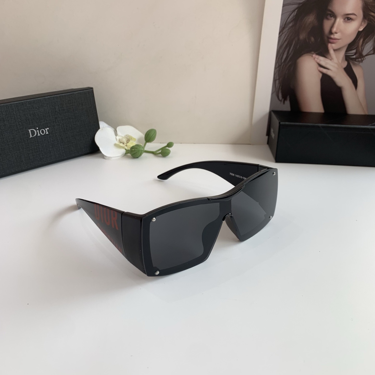 NO:885118,Dior Dior new fashion one-piece sunglasses, men's and women's sunglasses, European and American personality ins style internet celebrity fashion sunglasses glasses sunglasses sunglasses, glasses, dior, dior19860909Dior迪奥 新款时尚连体片太阳镜 男女款墨镜 欧美个性ins风网红时尚太阳眼镜眼镜墨镜太阳镜,眼镜,dior,dior,glasses