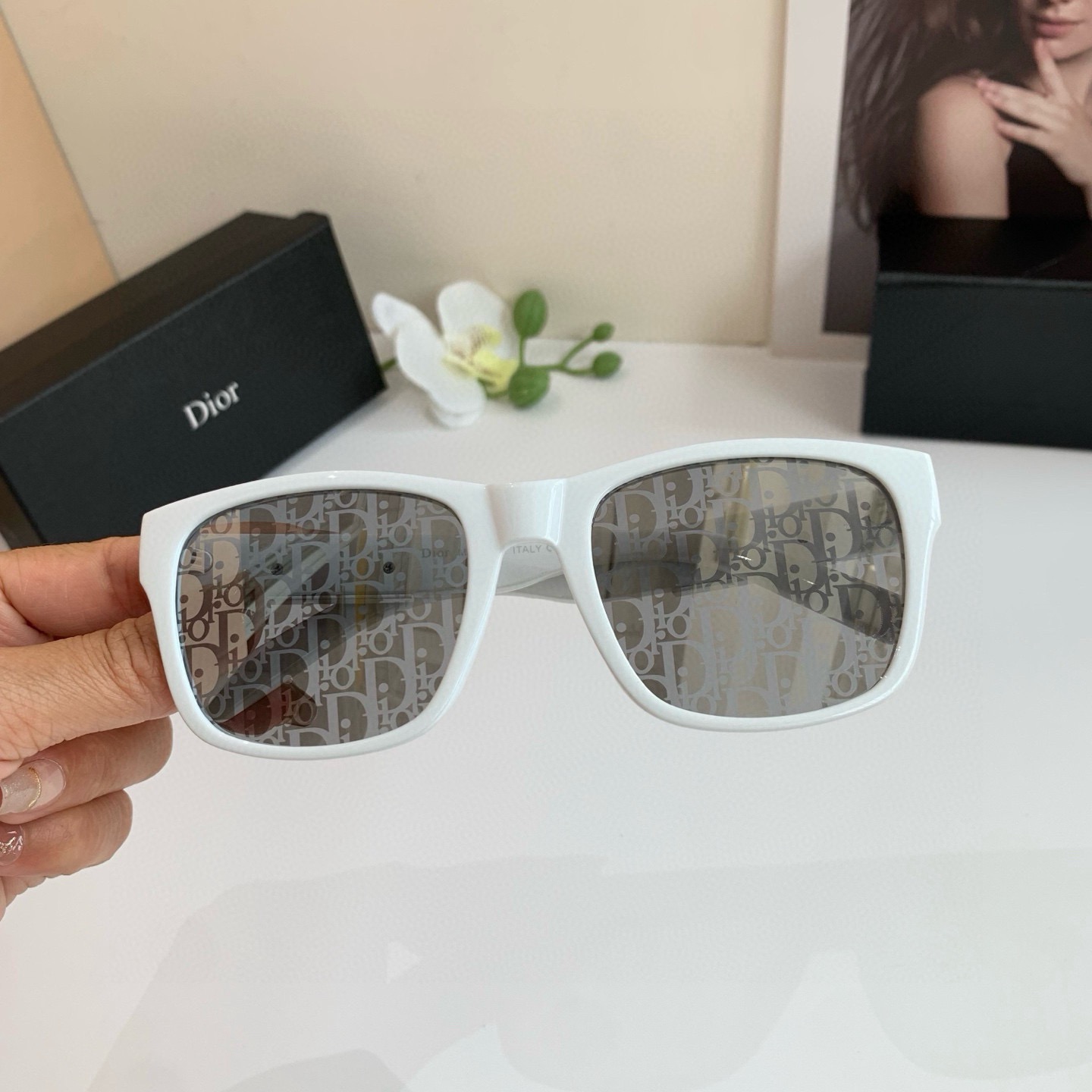 NO:885097,Dior Dior classic sunglasses, fashionable, beautiful, retro, personalized and comfortable sunshade sunglasses, trendy travel driving glasses, sunglasses, sunglasses, glasses, dior, dior19860909Dior迪奥 经典款太阳镜 时尚靓丽复古个性舒适遮阳墨镜 潮流款出行驾驶眼镜眼镜墨镜太阳镜,眼镜,dior,dior,glasses
