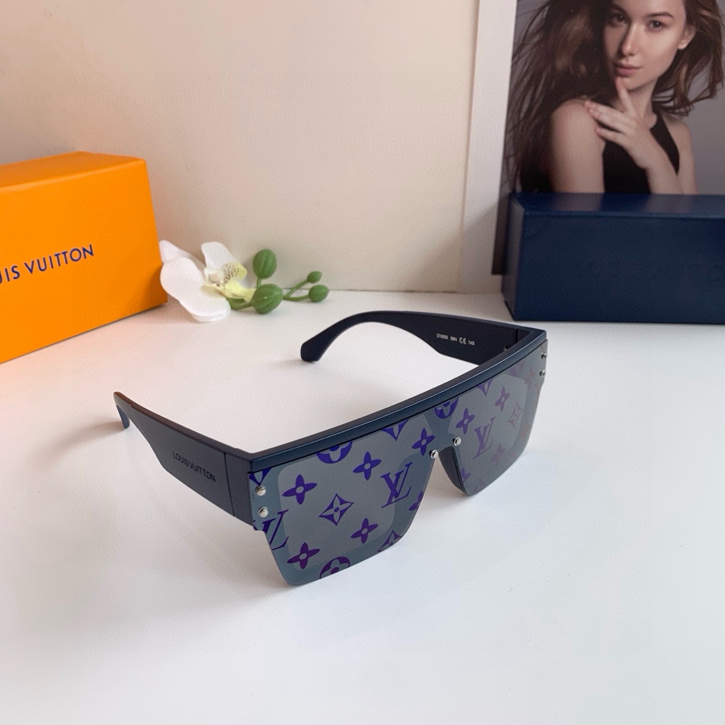 NO:885128,LV Louis Vuitton classic pattern sunglasses, square frame fashionable personality and versatile trendy glasses!  UV protection sunglasses!  glasses, sunglasses, sunglasses, glasses, louis vuitton, louis vuitton19860909LV 路易威登 经典花纹太阳镜 方框时尚个性百搭潮流眼镜！防紫外线遮阳墨镜！眼镜墨镜太阳镜,眼镜,louis vuitton,louis vuitton,glasses