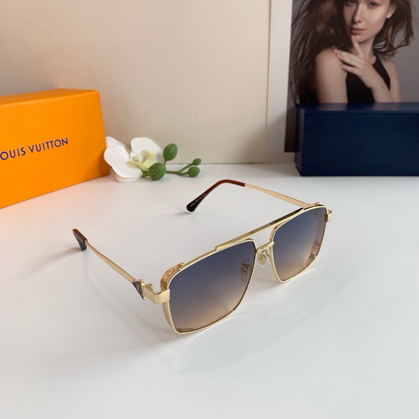 NO:885096,LV Louis Vuitton's new metal square frame men's and women's sunglasses, outdoor bright sunglasses, stylish, versatile and trendy glasses!  glasses, sunglasses, sunglasses, glasses, louis vuitton, louis vuitton19860909LV 路易威登 新款金属方框男女款墨镜 户外强光太阳镜 时尚个性百搭潮流眼镜！眼镜墨镜太阳镜,眼镜,louis vuitton,louis vuitton,glasses