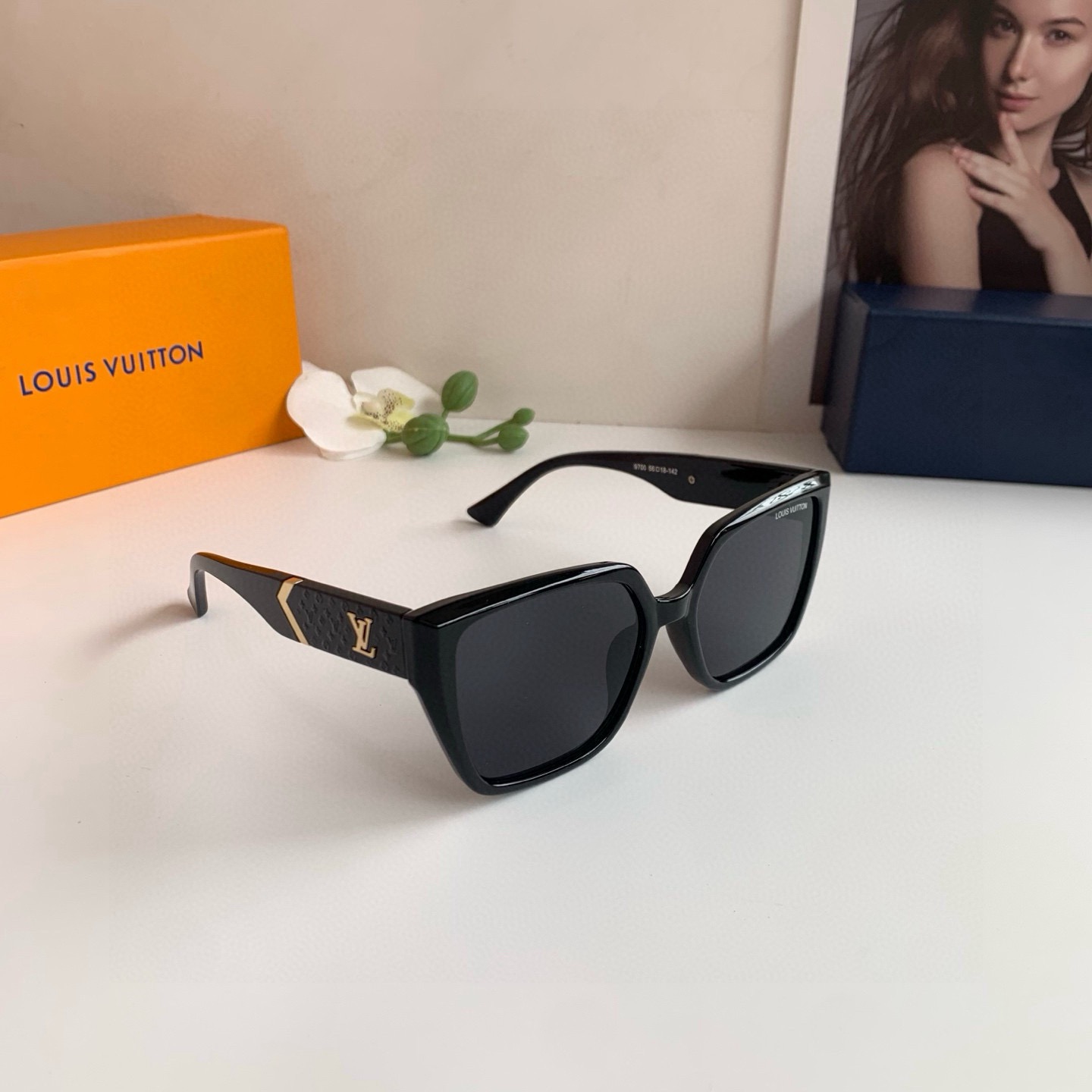NO:865175,LV Louis Vuitton Korean style sunglasses, the same style as the internet celebrity, large frame fashionable personality and versatile trendy glasses!  glasses, sunglasses, sunglasses, glasses, louis vuitton, louis vuitton19860909LV 路易威登 韩版墨镜网红同款太阳镜 大框时尚个性百搭潮流眼镜！眼镜墨镜太阳镜,眼镜,louis vuitton,louis vuitton,glasses