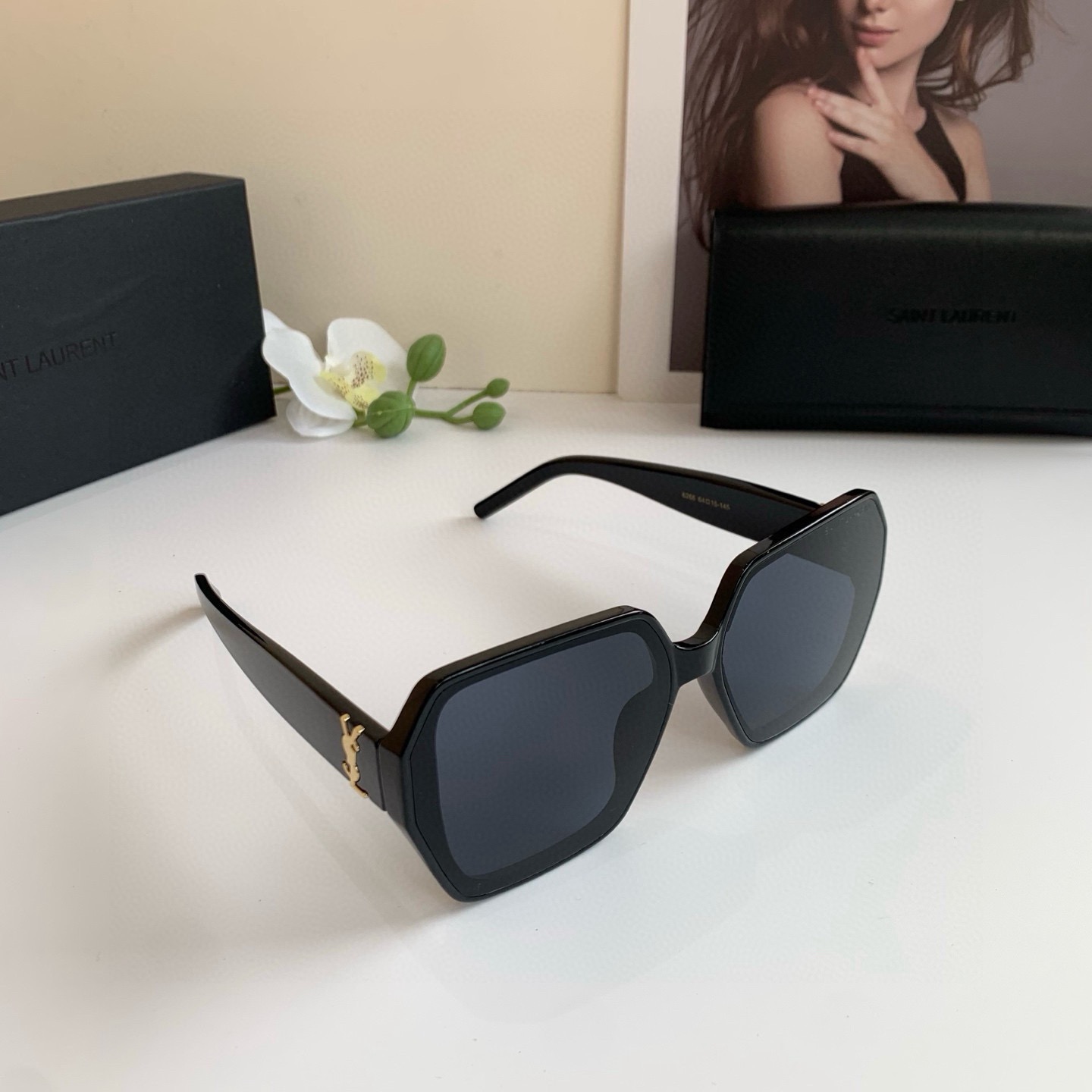 NO:767671,YSL Saint Laurent new square-frame sunglasses, European and American style sunshades, many celebrities have the same glasses!  Essential glasses for traveling and driving: sunglasses, glasses, saint laurent, saint laurent19860909YSL 圣罗兰 新款方框太阳镜 欧美风遮阳墨镜 众多明星同款眼镜！出游驾驶必备品眼镜墨镜太阳镜,眼镜,saint laurent,saint laurent,glasses