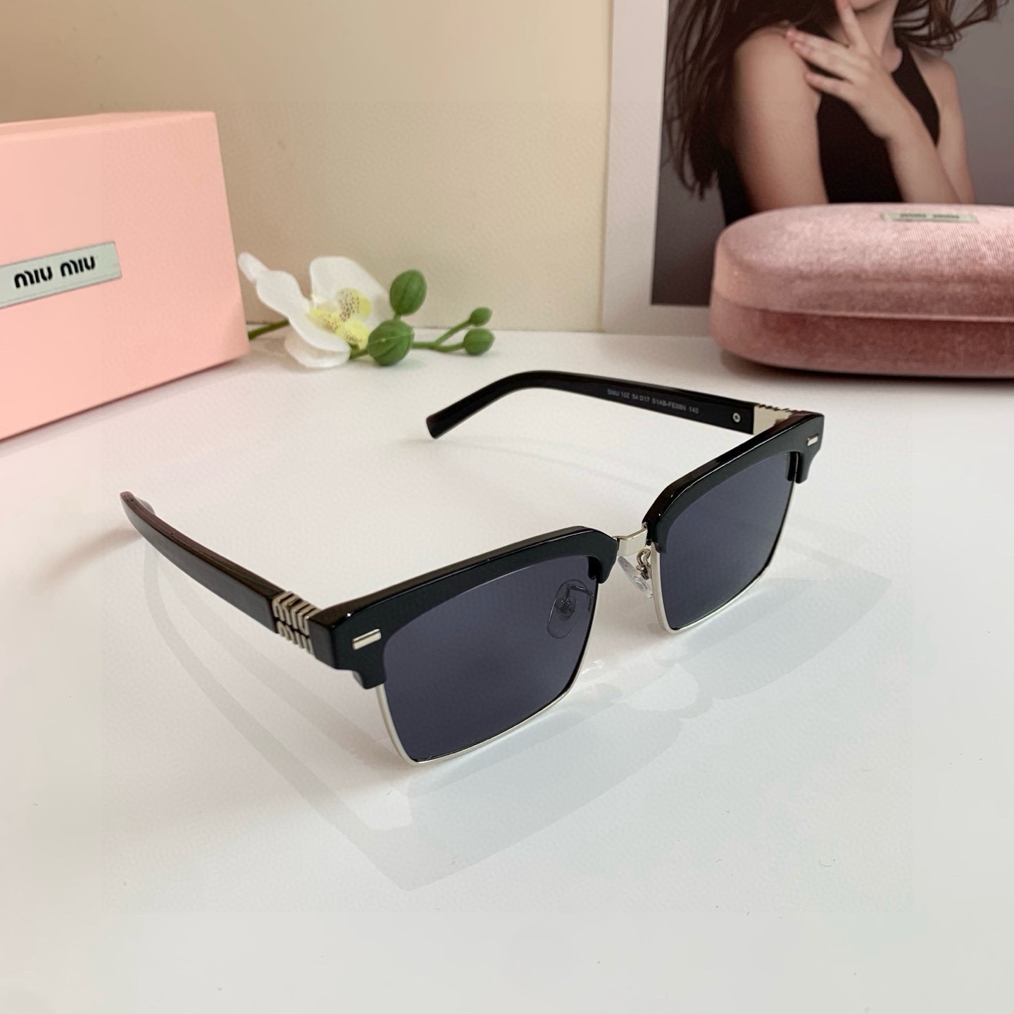 NO:770862,MIUMIU square frame sunglasses, business style sun protection and versatile glasses!  glasses, sunglasses, sunglasses, glasses, miumiu19860909MIUMIU缪缪 方框太阳镜 商务款防晒遮阳百搭眼镜 ！眼镜墨镜太阳镜,眼镜,miumiu,glasses