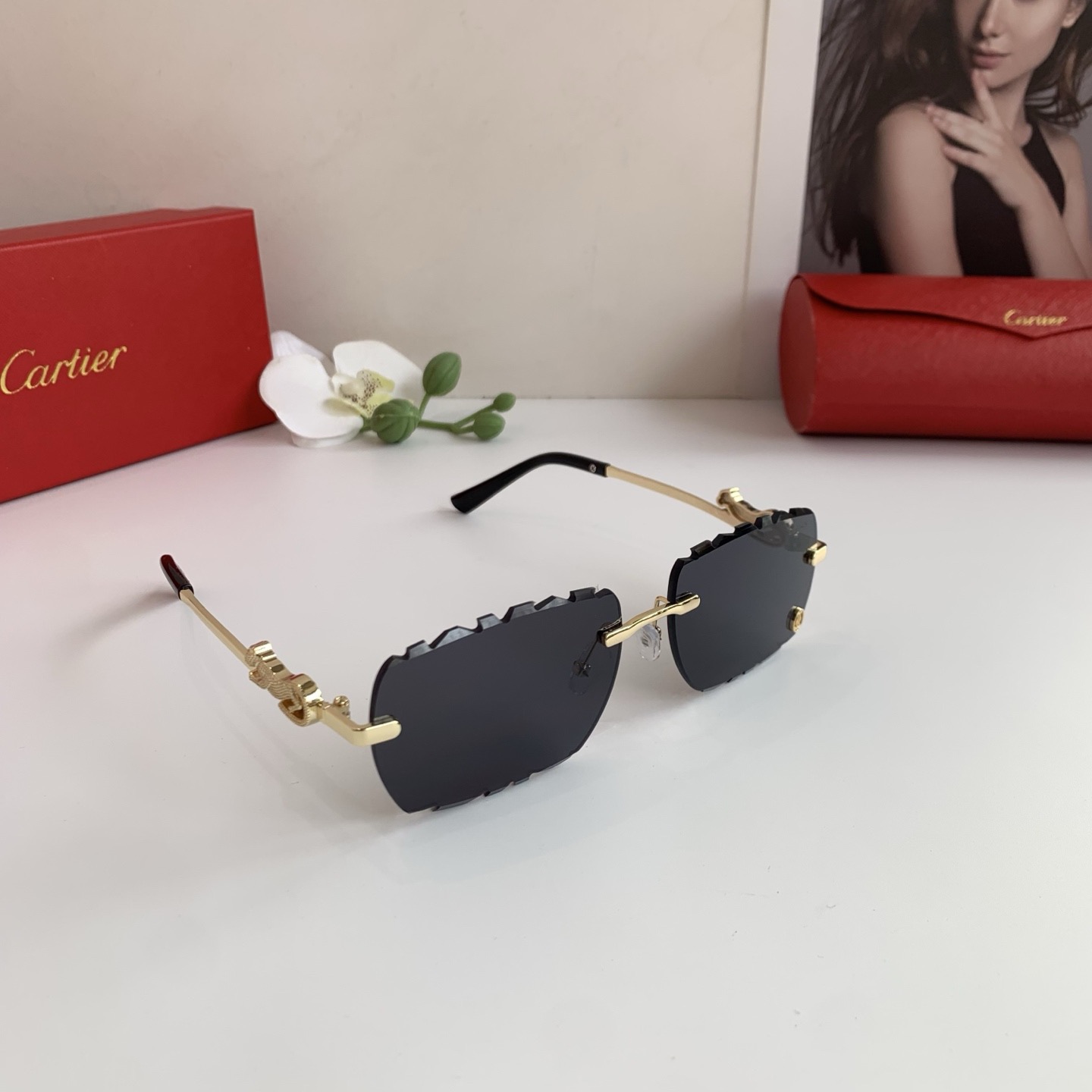 NO:742554,Cartier Cartier's new square glasses, fashionable and handsome trendy sunglasses, outdoor driving and travel sunglasses!  glasses, sunglasses, sunglasses, glasses, cartier, cartier19860909Cartier卡地亚 新款方形眼镜 时尚帅气潮流墨镜 户外驾驶旅游太阳镜！眼镜墨镜太阳镜,眼镜,cartier,cartier,glasses