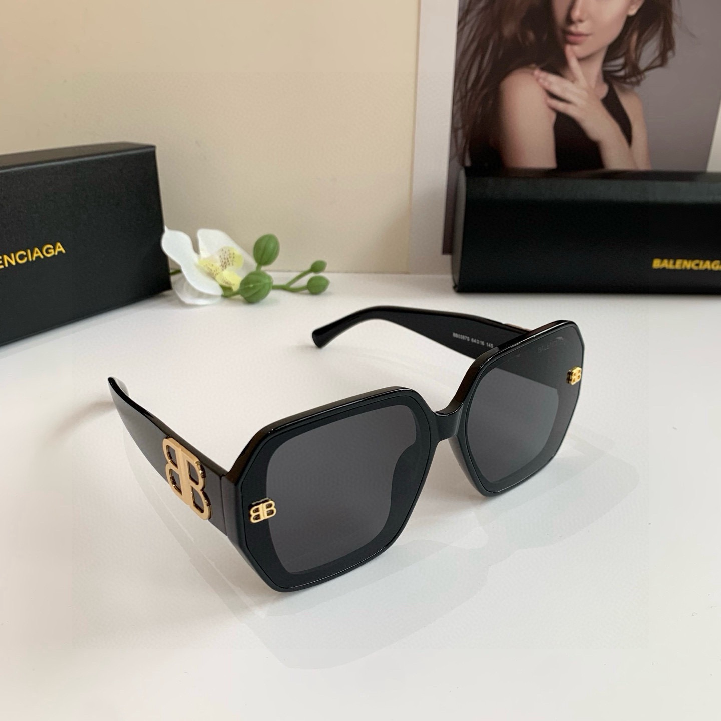 NO:866728,BALENCIAGA (Balenciaga) 2025 new star same-frame sunglasses, fashionable men's and women's sunglasses, travel and driving anti-UV glasses, sunglasses, sunglasses, glasses, balenciaga, balenciaga19860909BALENCIAGA（巴黎世家）2025新款明星同方框太阳镜 时尚男女款墨镜 出行驾驶防紫外线眼镜眼镜墨镜太阳镜,眼镜,balenciaga,balenciaga,glasses