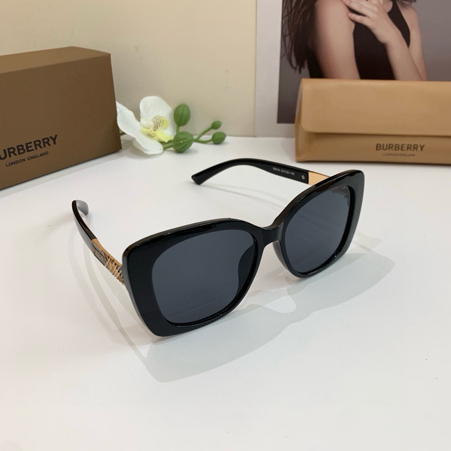 NO:866641,BURBERRY Burberry's new European and American fashionable square-frame sunglasses [Proud] Internet celebrity street style ins style glasses, extraordinary temperament and trendy sunglasses, glasses, sunglasses, sunglasses, glasses, burberry, burberry19860909BURBERRY巴宝莉 新款欧美时尚方框太阳镜[得意]网红街拍ins风眼镜 气质非凡潮流墨镜眼镜墨镜太阳镜,眼镜,burberry,burberry,glasses