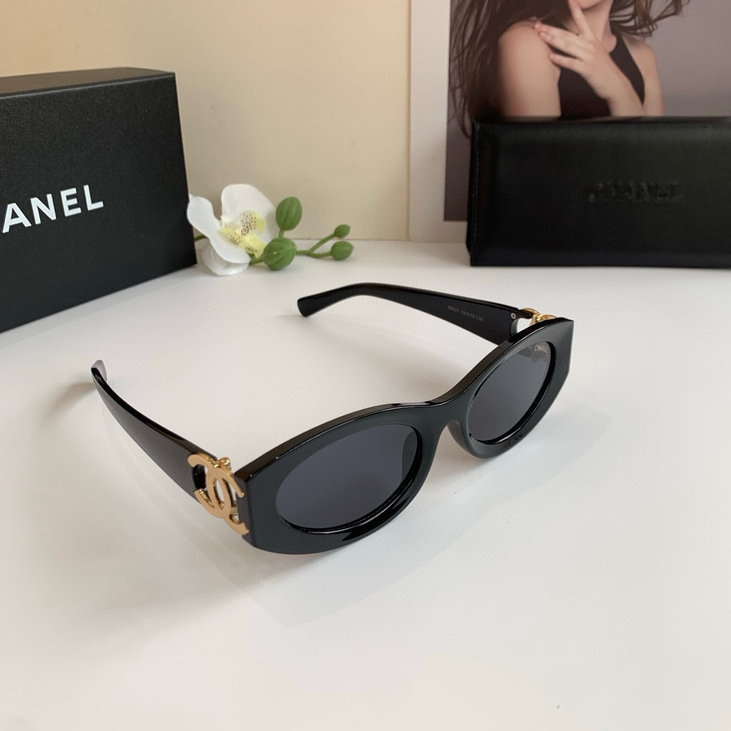 NO:765394,CHANEL Chanel new small fragrance sunglasses, fashionable French style retro anti-UV sunglasses, travel and driving glasses!  glasses, sunglasses, sunglasses, glasses, chanel, chanel19860909CHANEL 香奈儿 新款小香风墨镜 时尚法式氛围复古防紫外线太阳镜 出行驾驶眼镜！眼镜墨镜太阳镜,眼镜,chanel,chanel,glasses