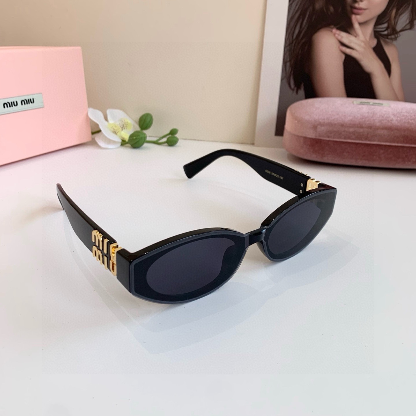 NO:765463,miumiu square-frame sunglasses for men and women from big-name European and American brands, anti-UV sunglasses, recommended by many internet celebrities!  glasses, sunglasses, sunglasses, glasses, miumiu19860909miumiu缪缪 欧美大牌男女款方框太阳眼镜 防紫外线墨镜 众多网红推荐款！眼镜墨镜太阳镜,眼镜,miumiu,glasses