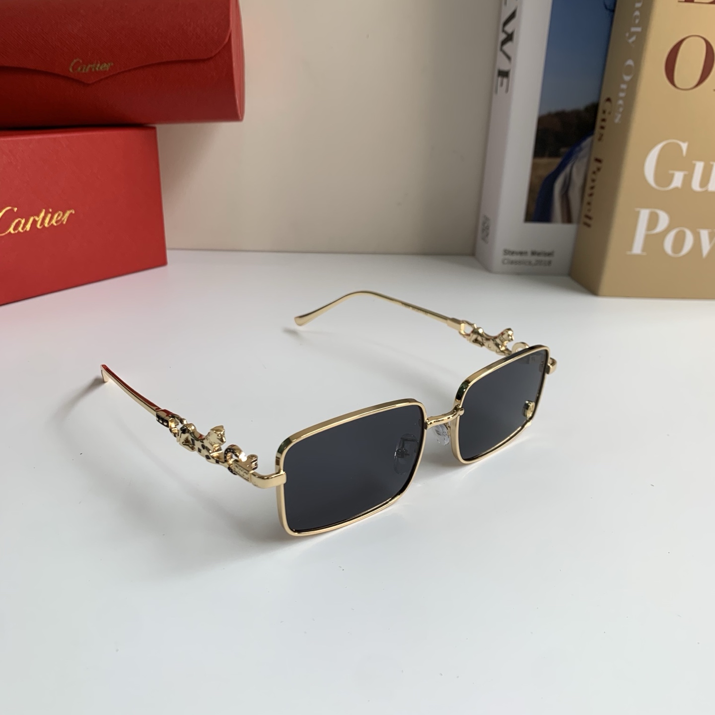 NO:826879,Cartier Cartier's new metal frame square glasses, fashionable and handsome trendy sunglasses, outdoor driving and travel sunglasses!  glasses, sunglasses, sunglasses, glasses, cartier, cartier19860909Cartier卡地亚 新款金属框方形眼镜 时尚帅气潮流墨镜 户外驾驶旅游太阳镜！眼镜墨镜太阳镜,眼镜,cartier,cartier,glasses