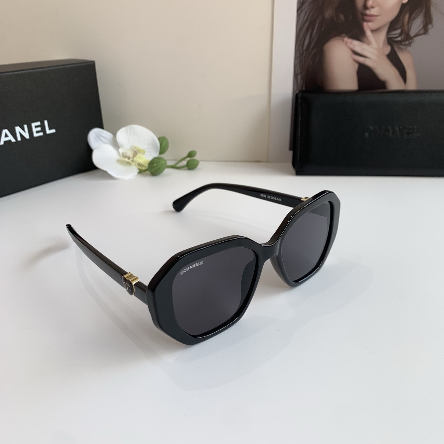 NO:825079,CHANEL Chanel 2025 new men's and women's sunglasses, European and American fashion high-end anti-UV sunglasses, travel and driving sunglasses!  glasses, sunglasses, sunglasses, glasses, chanel, chanel19860909CHANEL 香奈儿 2025新款男女款墨镜 欧美时尚高端防紫外线太阳镜 出行驾驶遮阳眼镜！眼镜墨镜太阳镜,眼镜,chanel,chanel,glasses