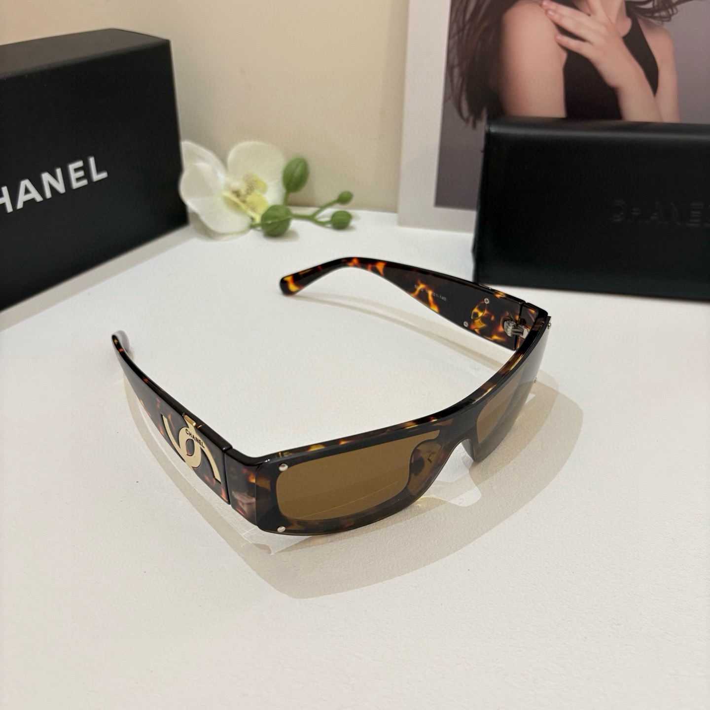 NO:770826,CHANEL Chanel new European and American cat-eye sunglasses, new fashion style sunshade glasses, trendy street style ins style sunglasses!  glasses, sunglasses, sunglasses, glasses, chanel, chanel19860909CHANEL香奈儿 新款欧美猫眼防晒太阳镜,新款时尚风遮阳眼镜,潮流街拍ins风墨镜！眼镜墨镜太阳镜,眼镜,chanel,chanel,glasses
