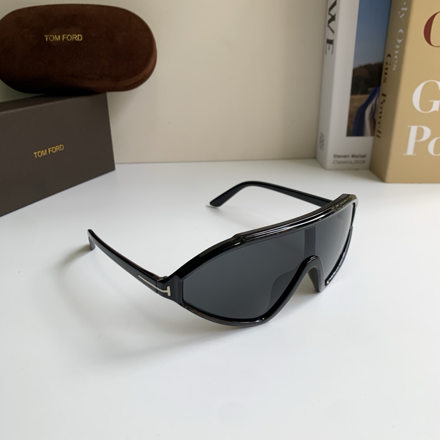 NO:825157,TOMFORD unisex one-piece sunglasses, fashionable sunshade sunglasses, unique craftsmanship, travel and driving glasses!  glasses, sunglasses, sunglasses, glasses, tom ford19860909TOMFORD汤姆福特 男女通用连体片太阳镜 时尚潮流遮阳墨镜 独具工艺 出行驾驶眼镜！眼镜墨镜太阳镜,眼镜,tom ford,glasses