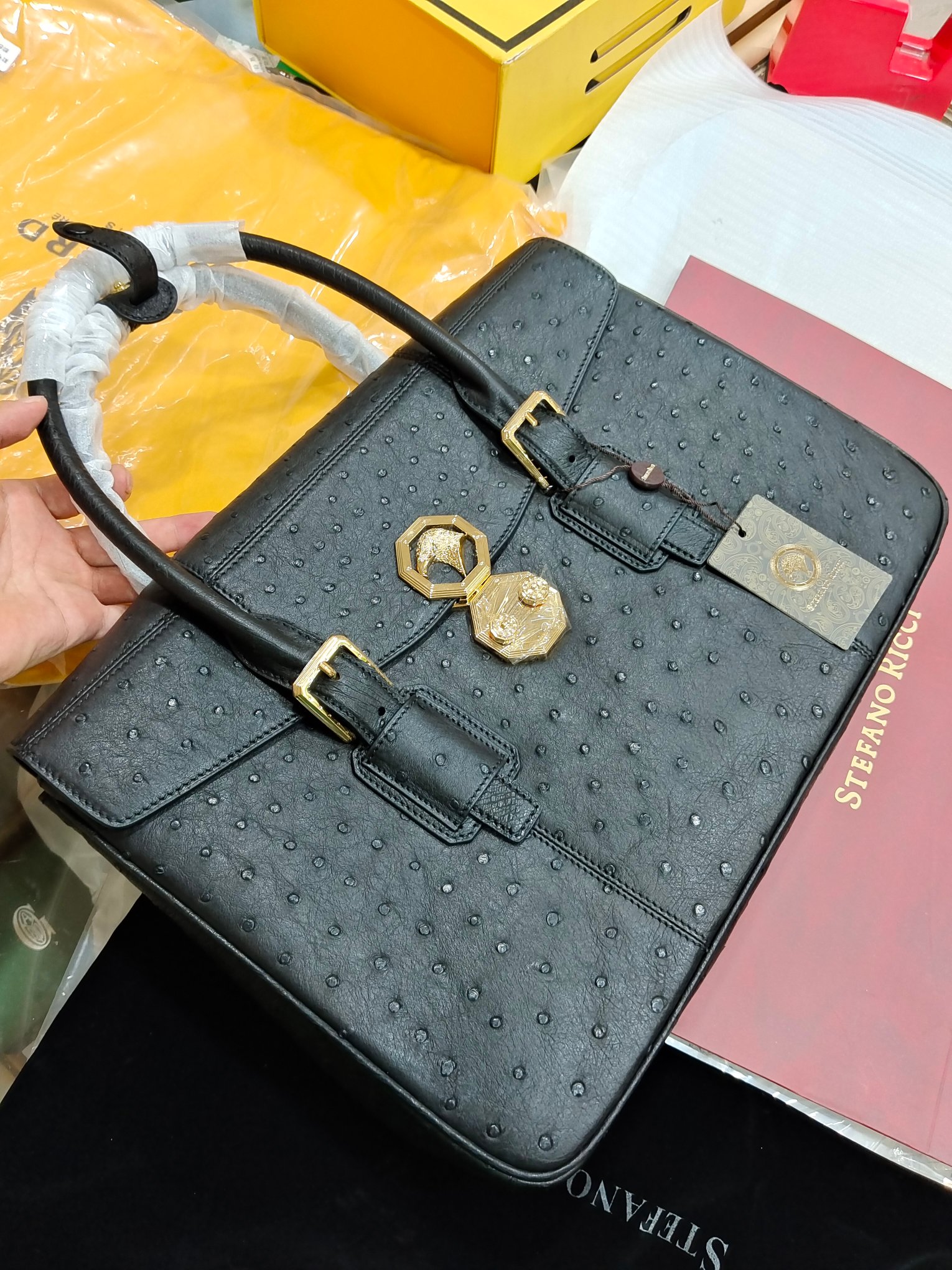 Hermès STEFANO Ricci, customer ordered eagle-headed ostrich casual briefcase on 39.27.10! 11 enters the instant delivery stage... Customer orders