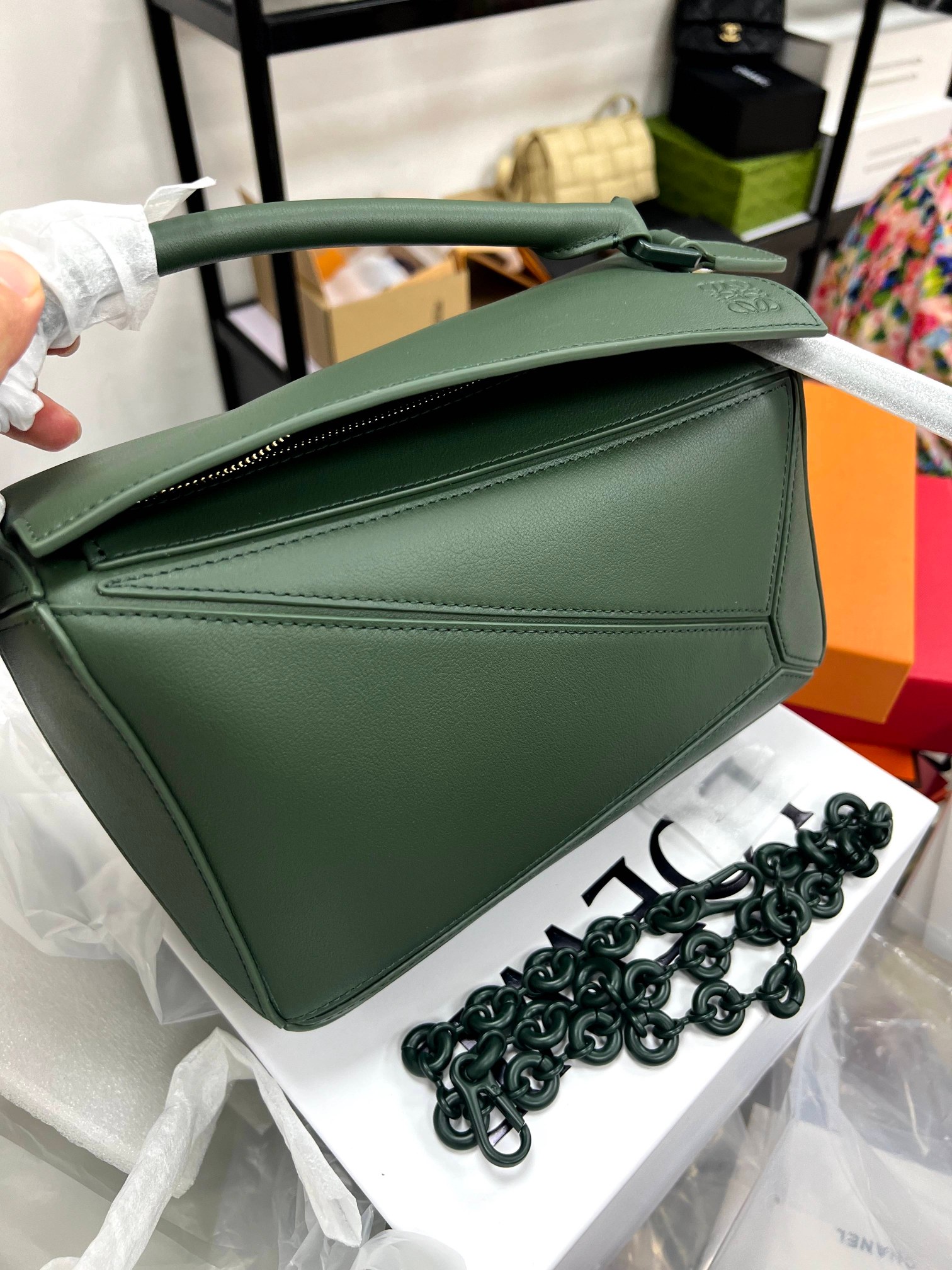 Loewe There are not many good-looking fashion items, dont miss it, you cant help but ship itTake a few more pictures