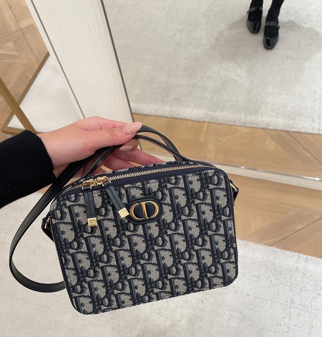 Dior