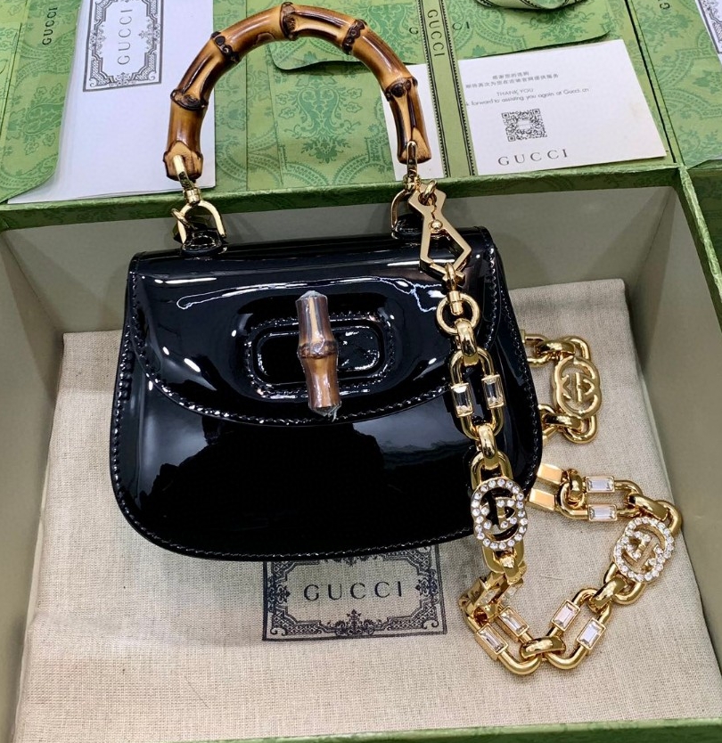 So beautiful. Gucci new counter quality, top original leather, original hardware, real photos, official 724641 black patent cowhide/size: W17xH12