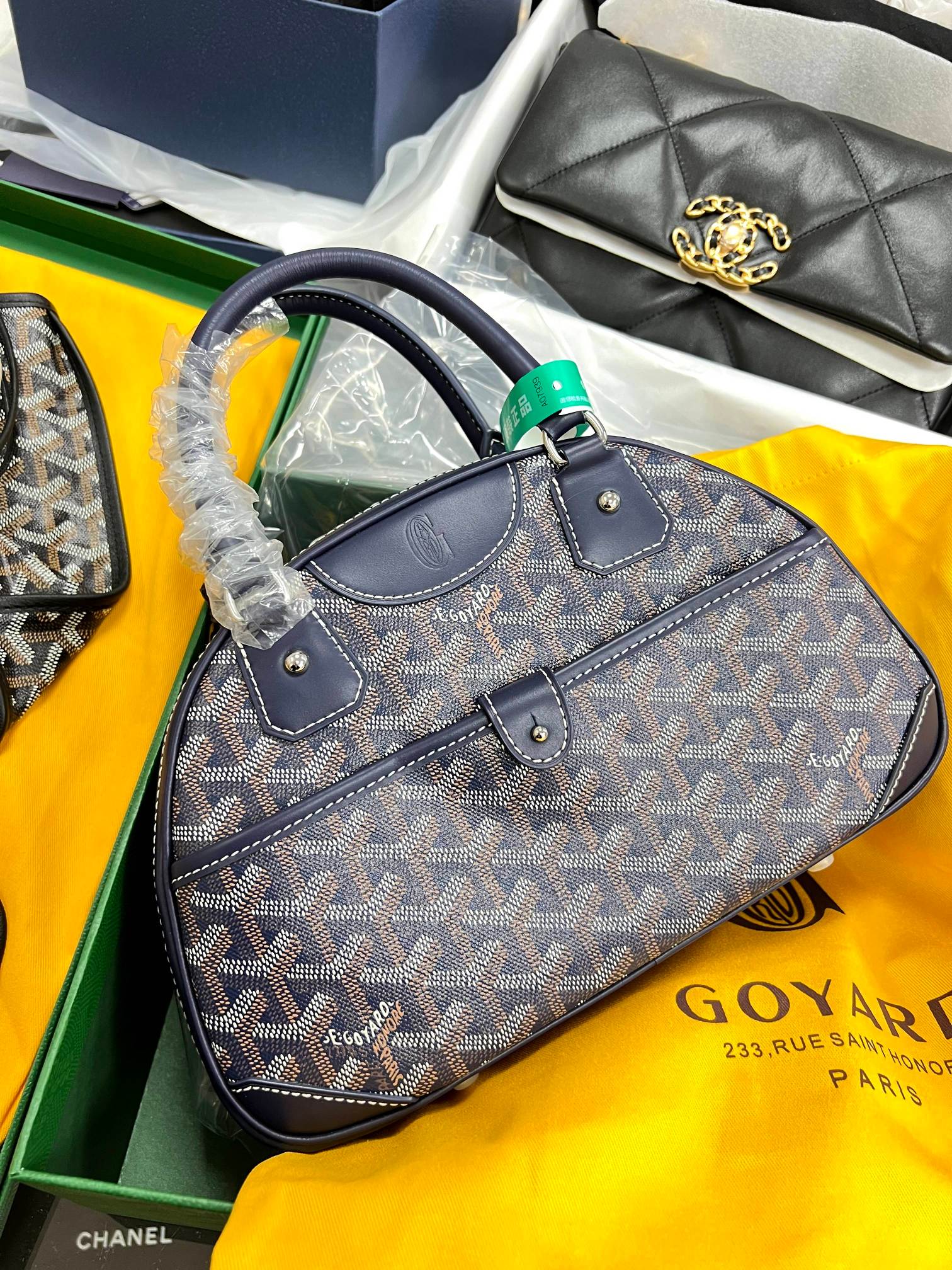 Goyard Dog teeth are distributed in limited quantities every day