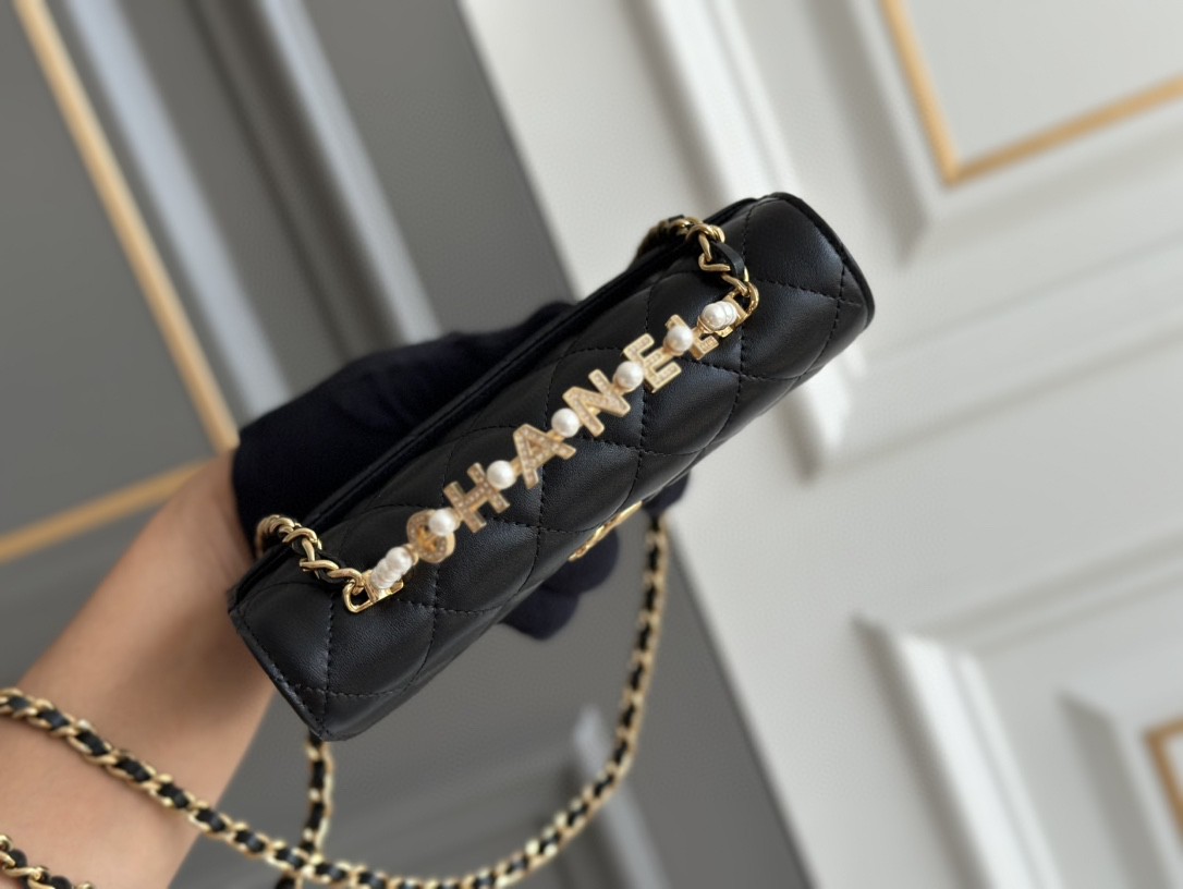 Chanel 23 new arrivals23B chain clutch bag