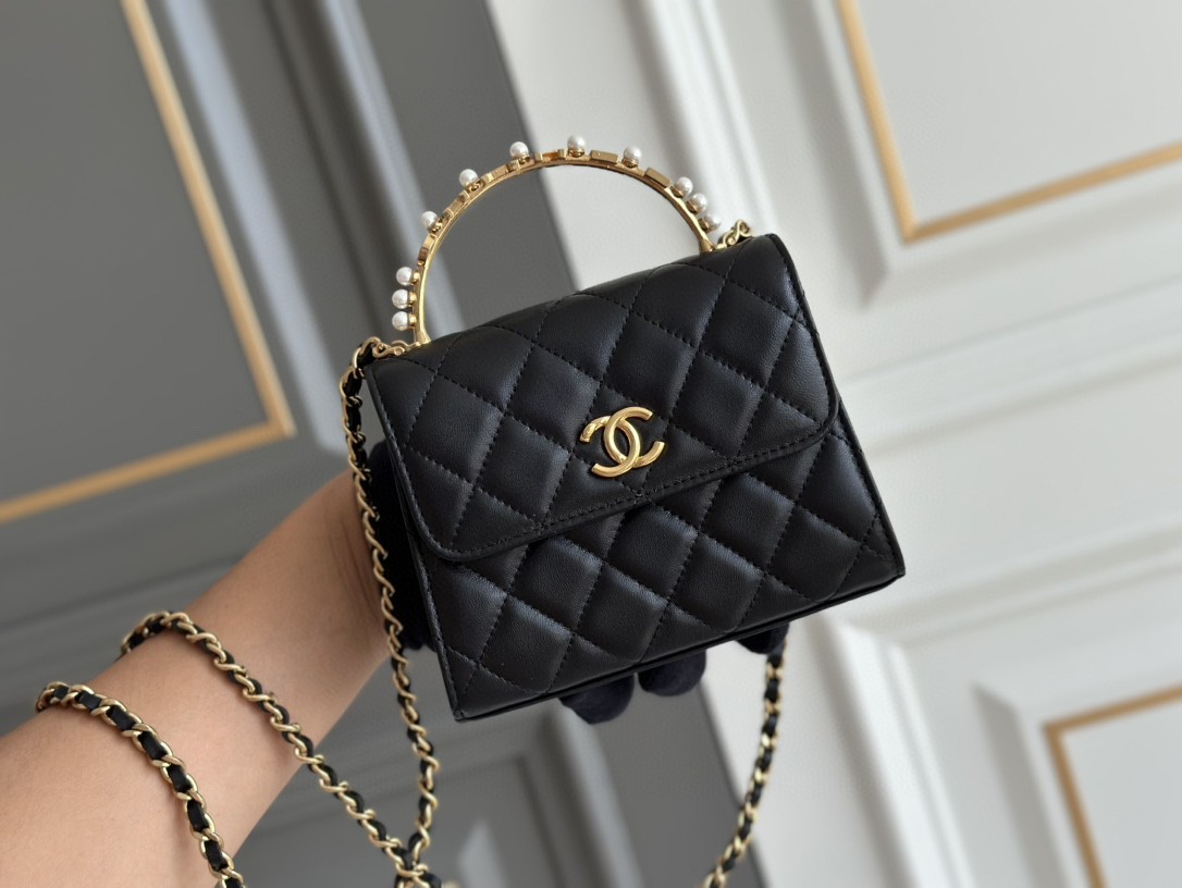 Chanel Platinum versionAuthentic grade packaging as shown