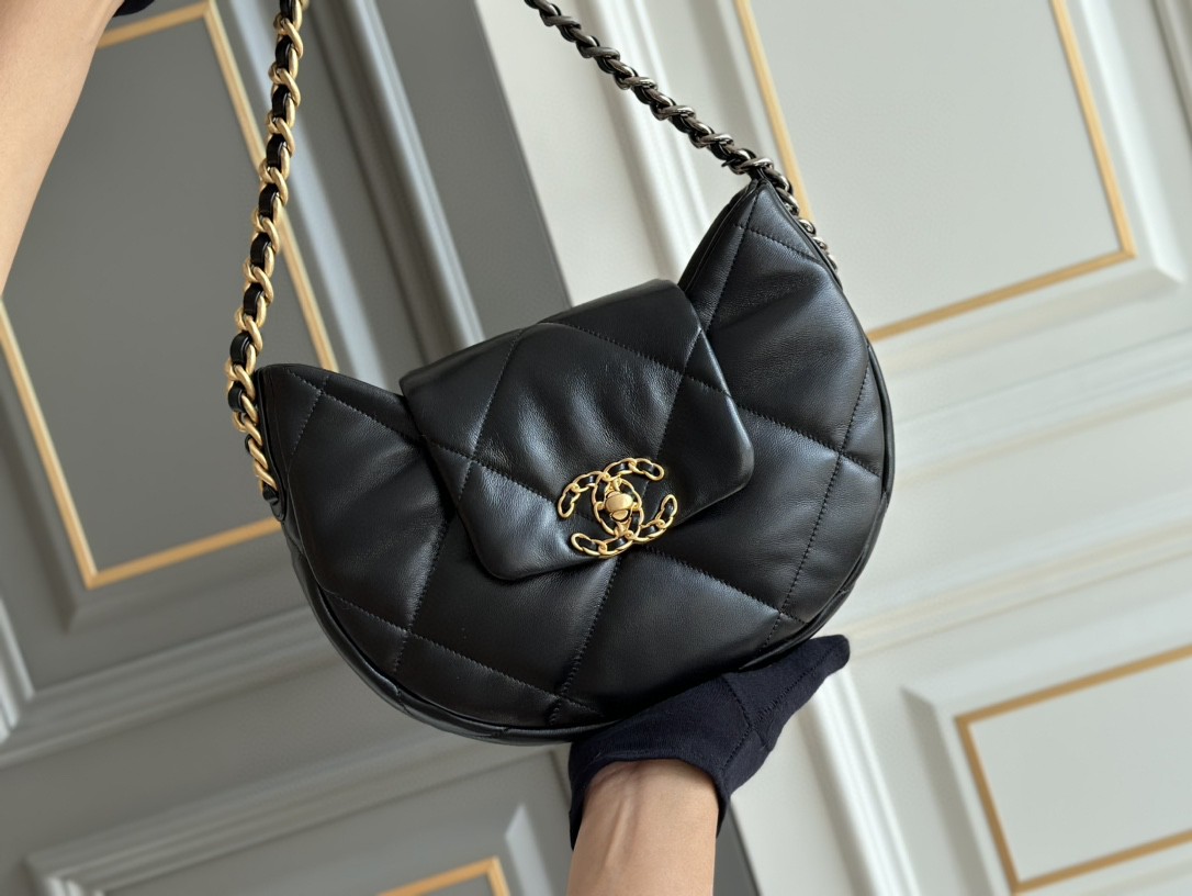 Chanel Platinum versionAuthentic grade packaging as shown