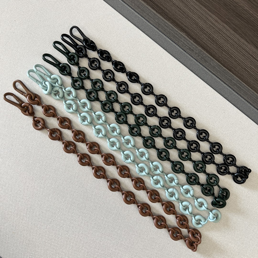Loewe Can be sold together with the chain sold separately at the counter