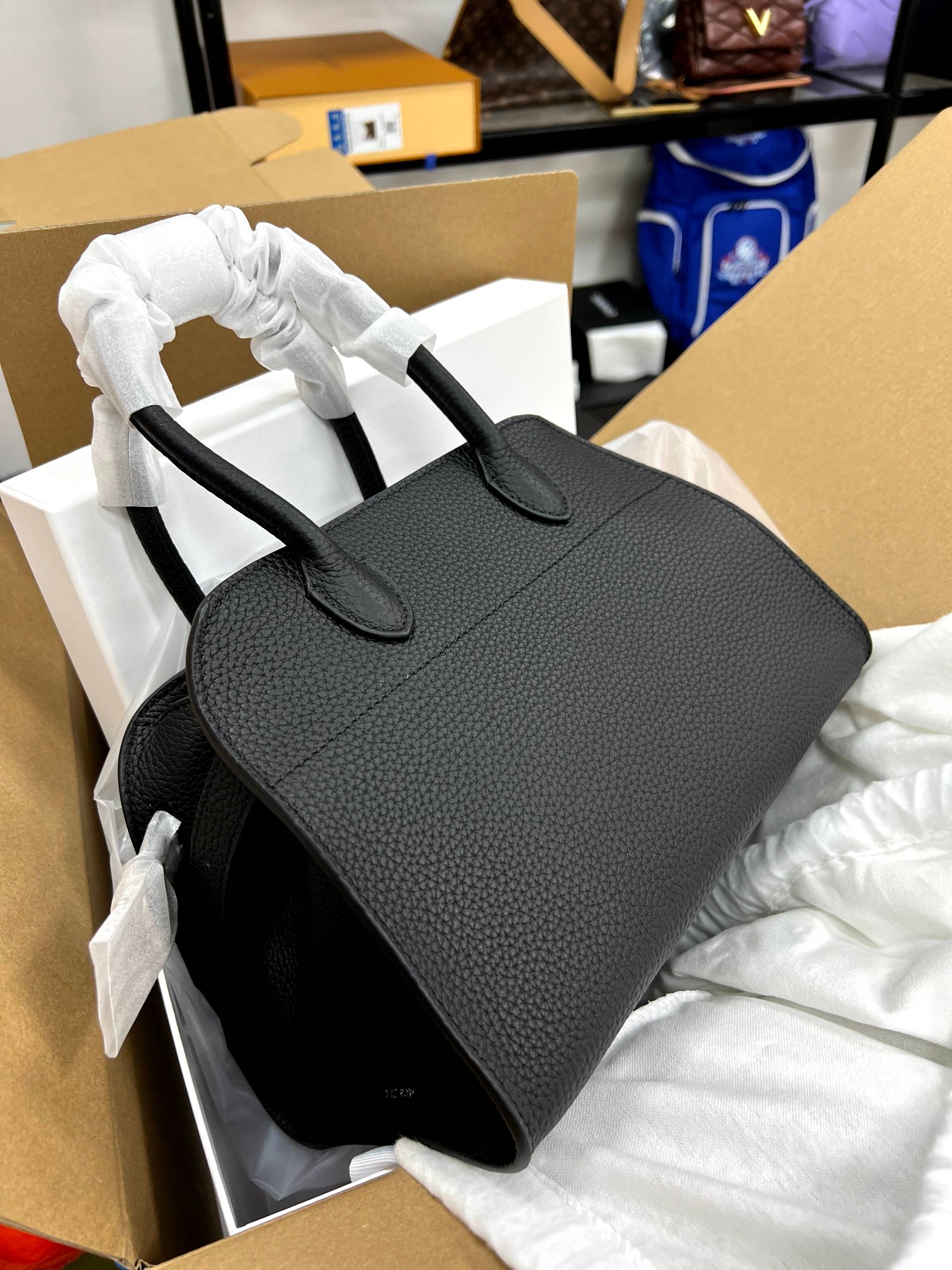 The Row Rare matching small size lychee black