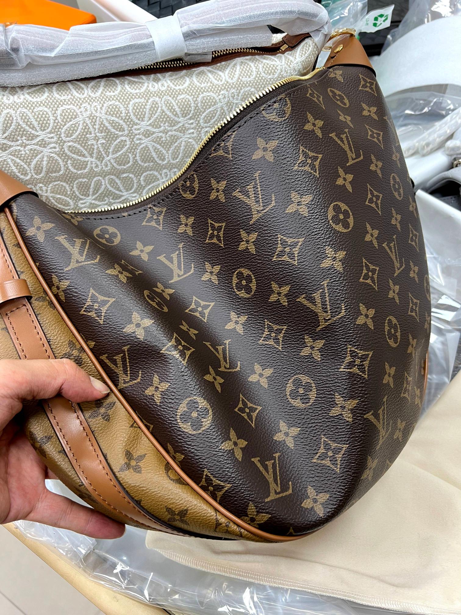 Louis Vuitton Lv marel medieval moon bag that must be released every day