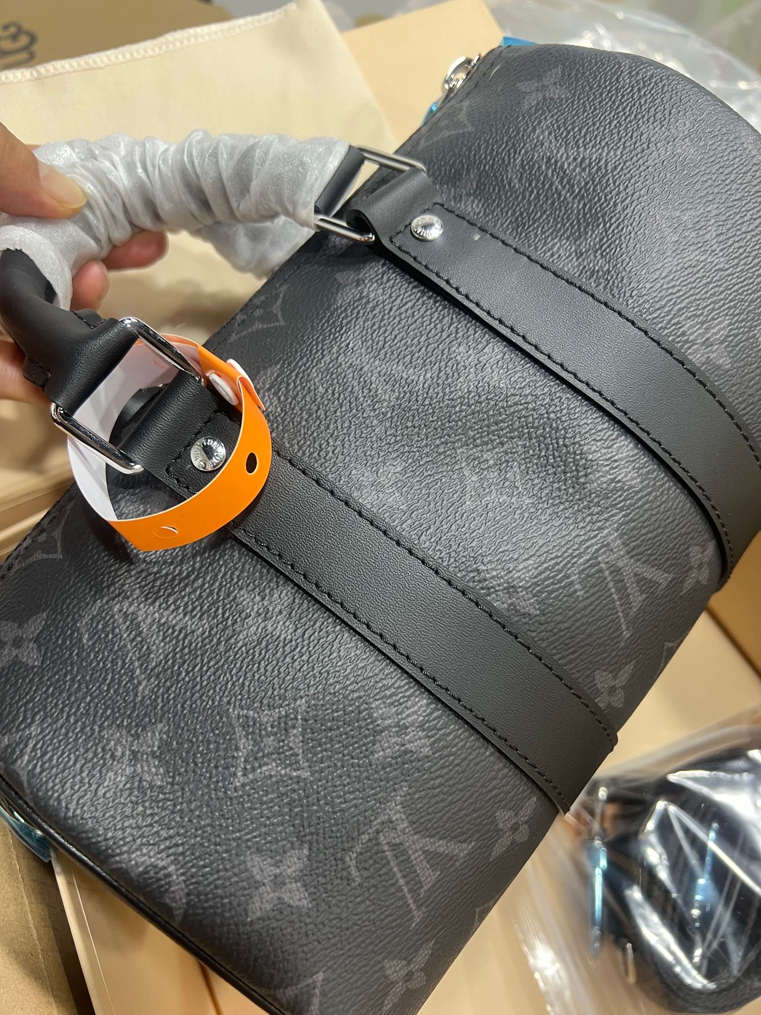 Louis Vuitton Black Flower I really dont know how to express it! ! ! Lets wait until you see the real thing