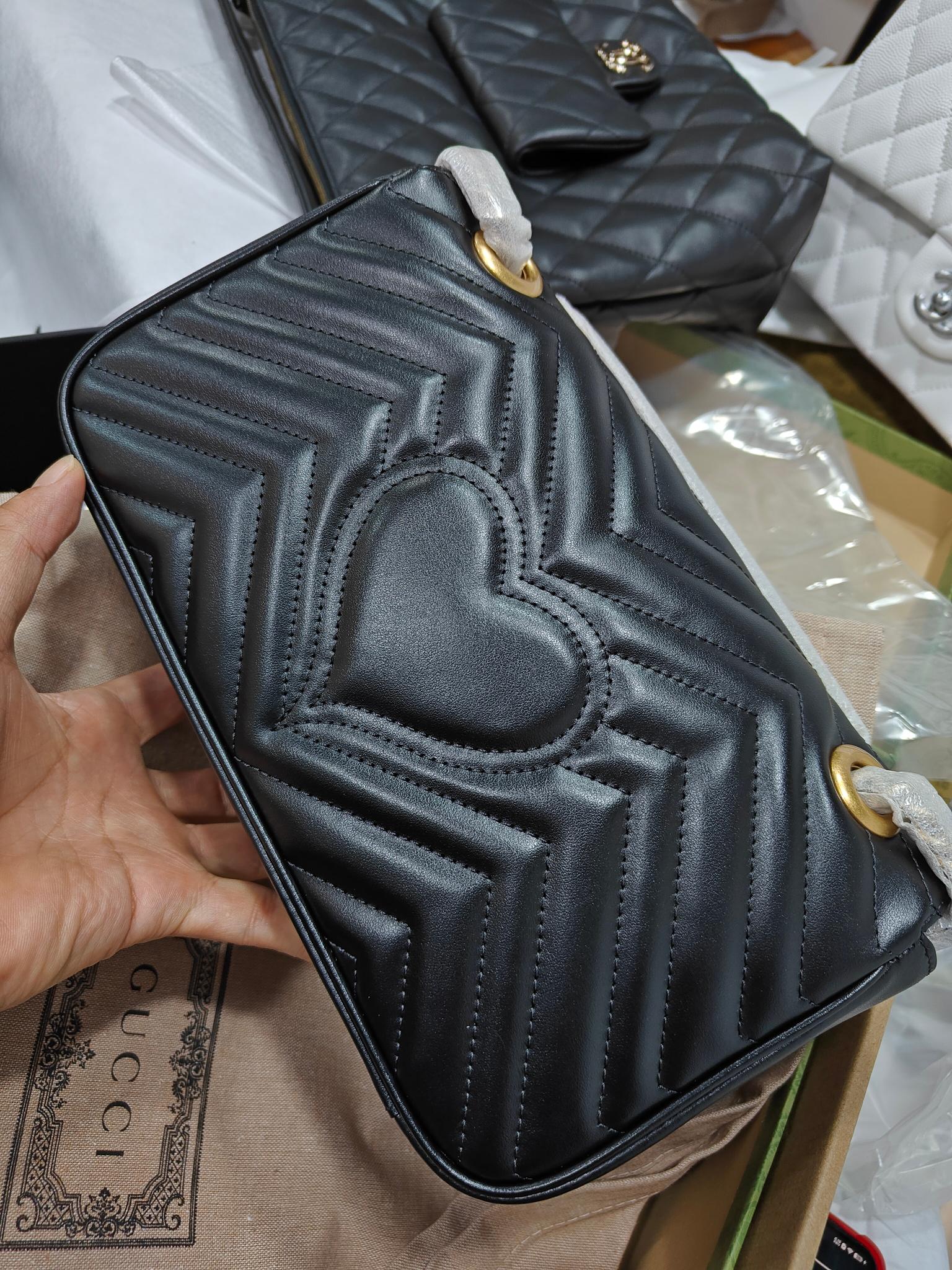 Gucci High-quality products will be released every day. Just place your order.