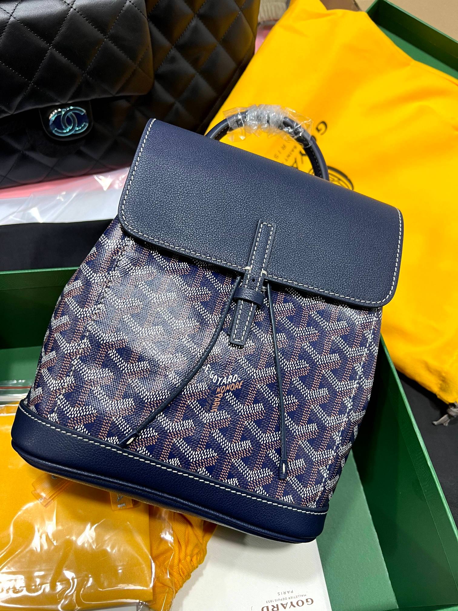 Goyard Must-have items for visiting during the Chinese New Year can be shipped instantly"