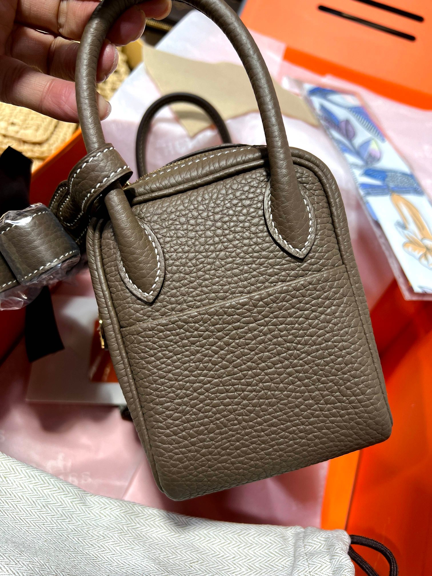 Hermès Hermes Lindy togo calfskin
